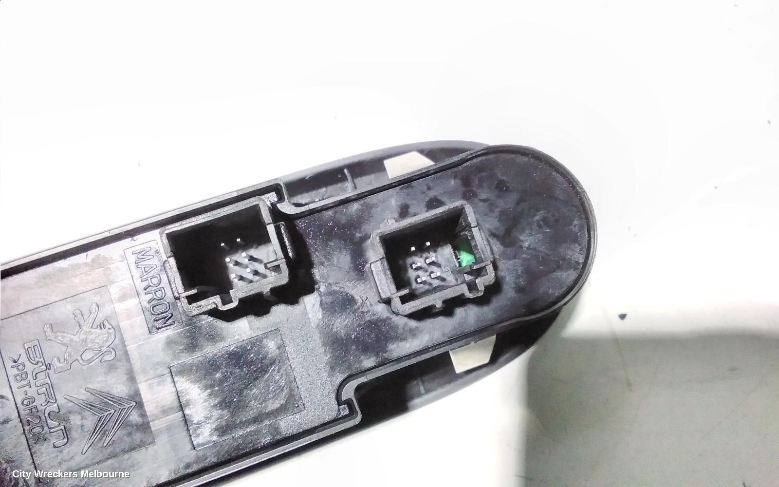 PEUGEOT 508 PWR DR WIND SWITCH, RH FRONT (MASTER SWITCH), 07/2011 - 12/2017