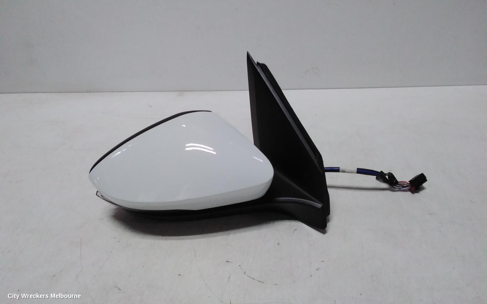 VOLKSWAGEN T-CROSS RIGHT DOOR MIRROR, C1, POWER FOLD TYPE, 01/2020 ONWARDS