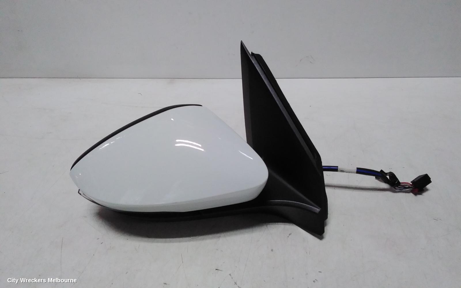 VOLKSWAGEN T-CROSS RIGHT DOOR MIRROR, C1, POWER FOLD TYPE, 01/2020 ONWARDS