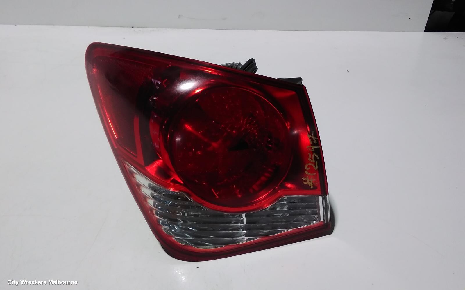 HOLDEN CRUZE LEFT TAILLIGHT, JG/JH, SEDAN, 03/2009 - 01/2017