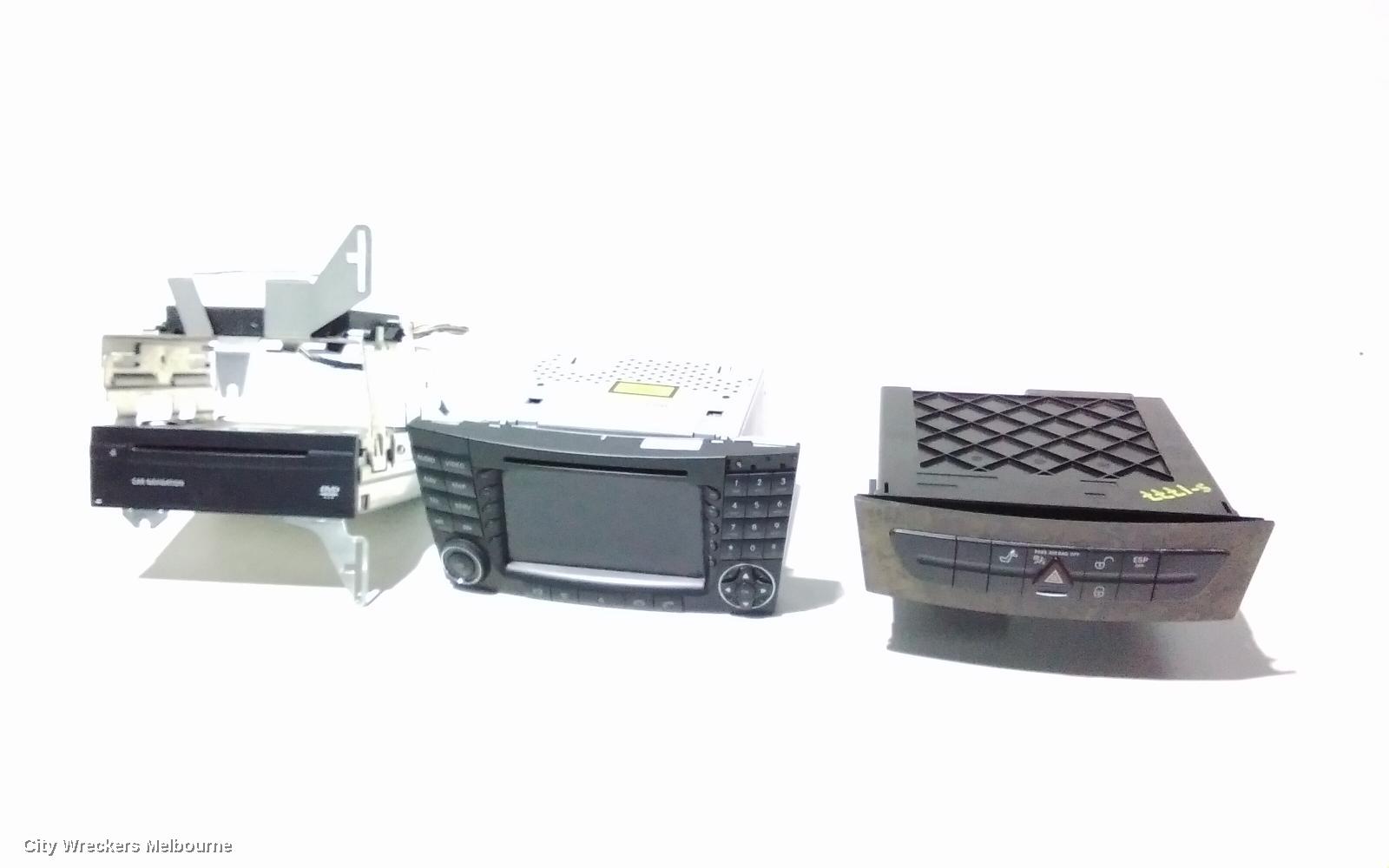 MERCEDES E CLASS RADIO/CD/DVD/SAT/TV, NAVIGATION DVD DRIVE UNIT, W211/S211, 08/2002 - 12/2009