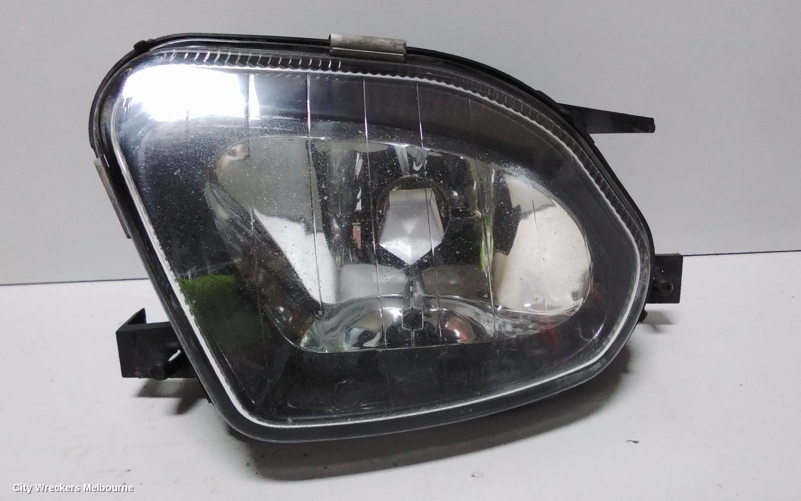 MERCEDES E CLASS RIGHT INDICATOR/FOG/SIDE, BUMPER FOGLAMP, W211/S211, BLACK MASK TYPE, 08/2002 - 08/2006