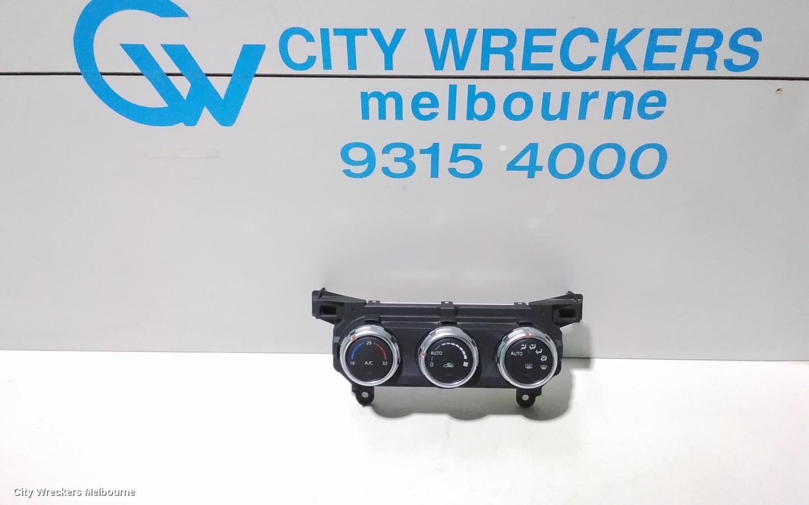 MAZDA CX3 HEATER/AC CONTROLS, DK, CLIMATE CONTROL TYPE, 03/2015 ONWARDS