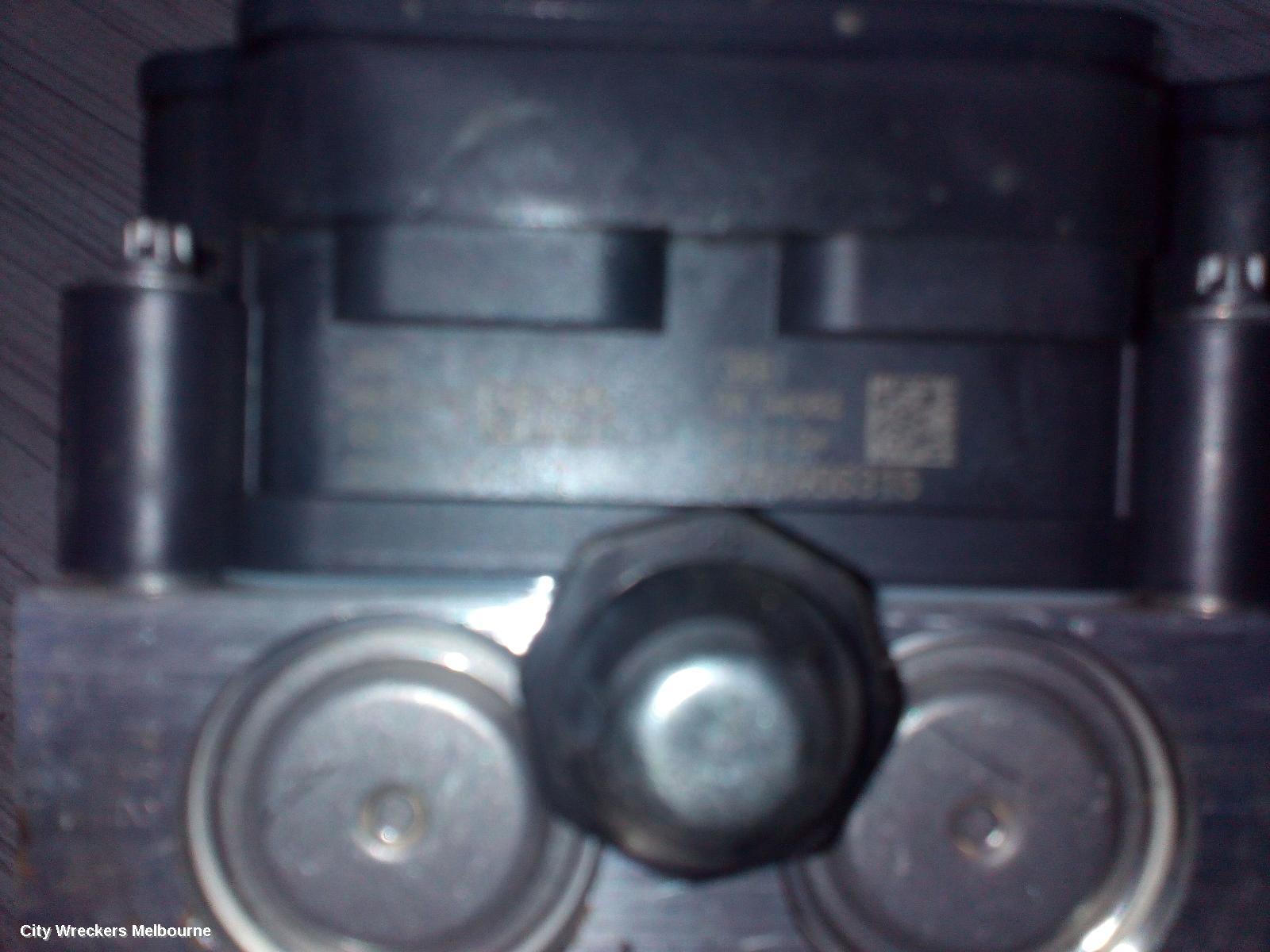 MAZDA CX3 ABS PUMP/MODULATOR, DK, P/N D10G437A0D, 03/2015 ONWARDS