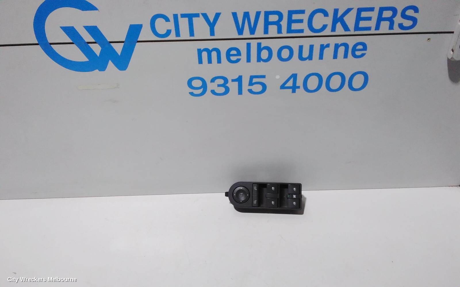 HOLDEN ASTRA PWR DR WIND SWITCH, AH, RH FRONT (MASTER SWITCH), 4 SWITCH TYPE (18 PIN), 10/2004 - 08/2009