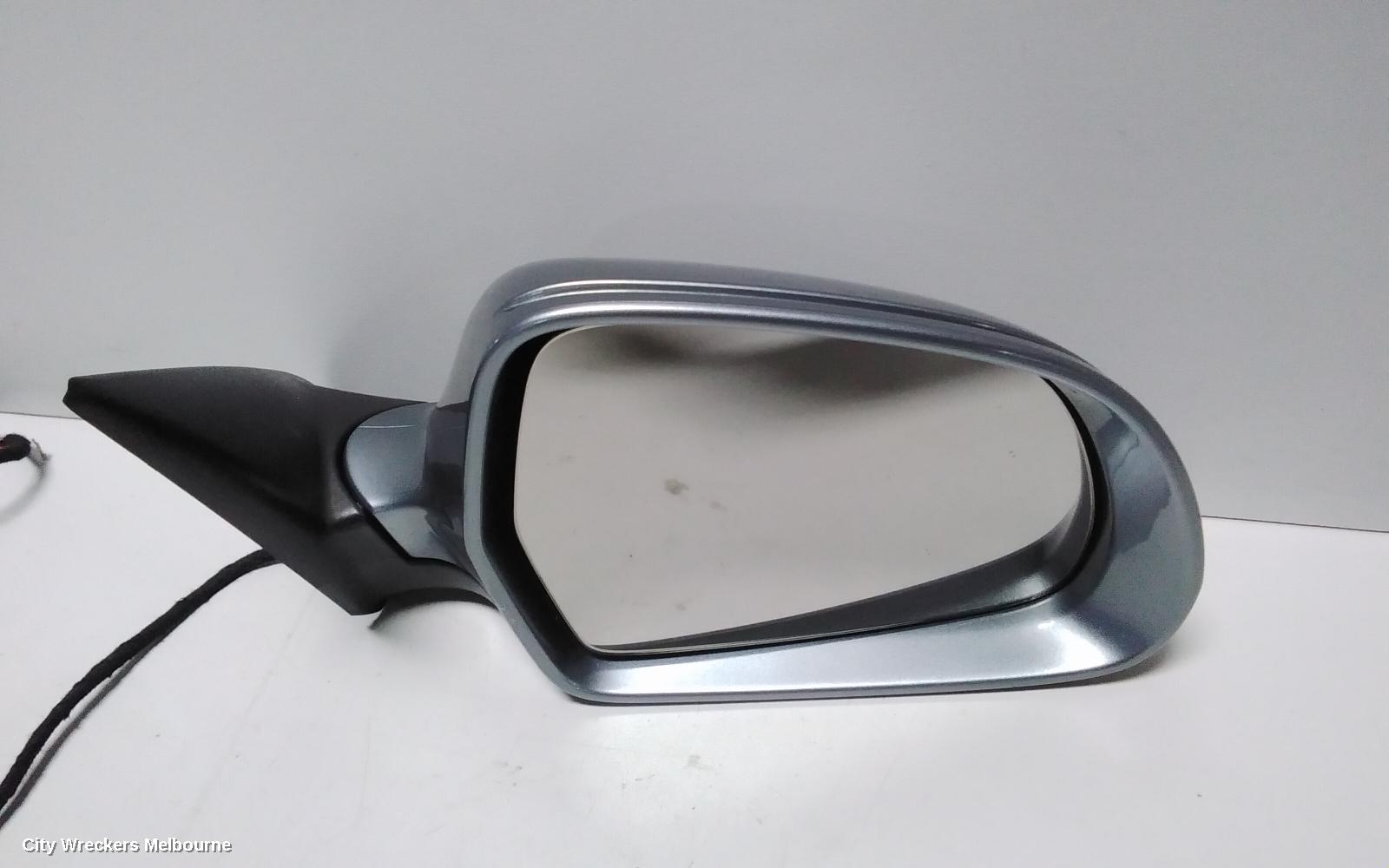 SKODA OCTAVIA RIGHT DOOR MIRROR, 1Z, ELEGANCE/SCOUT, MANUAL FOLD, W/ SURROUND LIGHT TYPE (6XD), 02/2009 - 10/2013