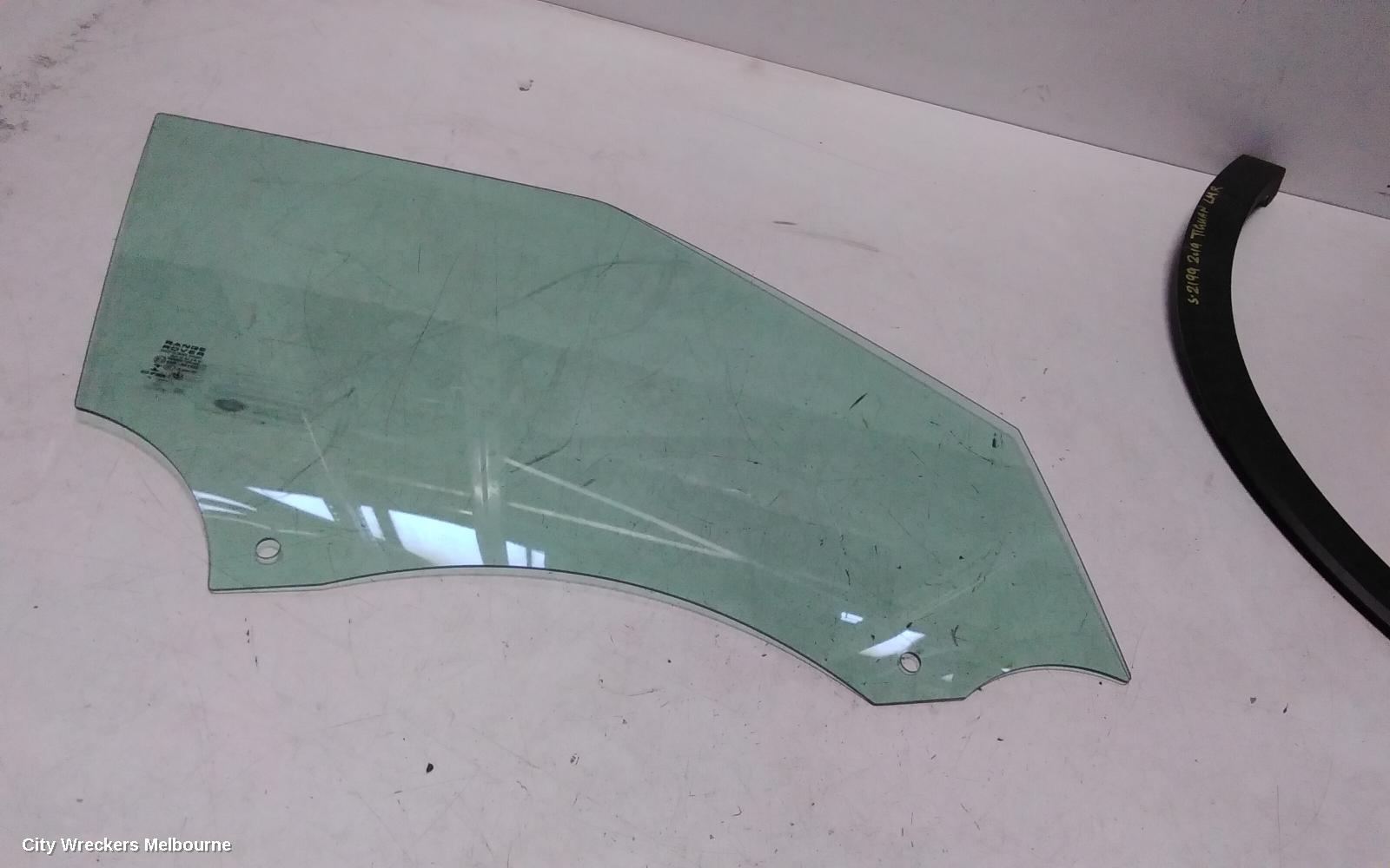 LAND ROVER RANGEROVER EVOQUE RIGHT FRONT DOOR WINDOW, L538, 11/2011 - 01/2019