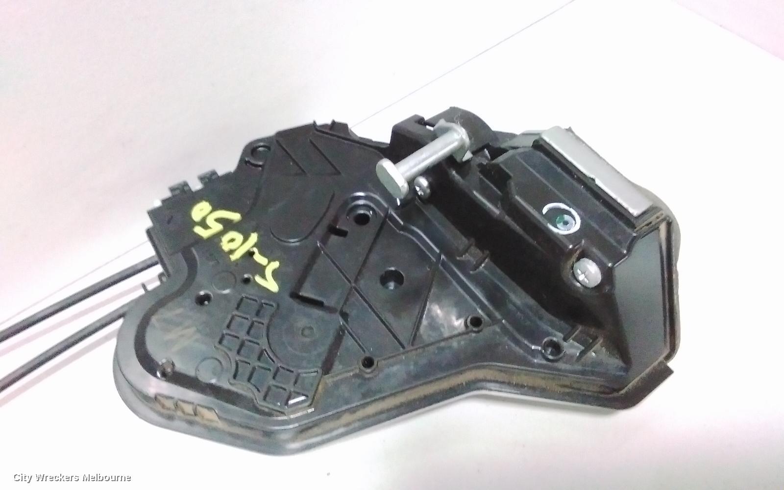 TOYOTA KLUGER DOOR/BOOT/GATE LOCK, RIGHT REAR DOOR LOCK, GSU50/GSU55, 03/2014 - 02/2021