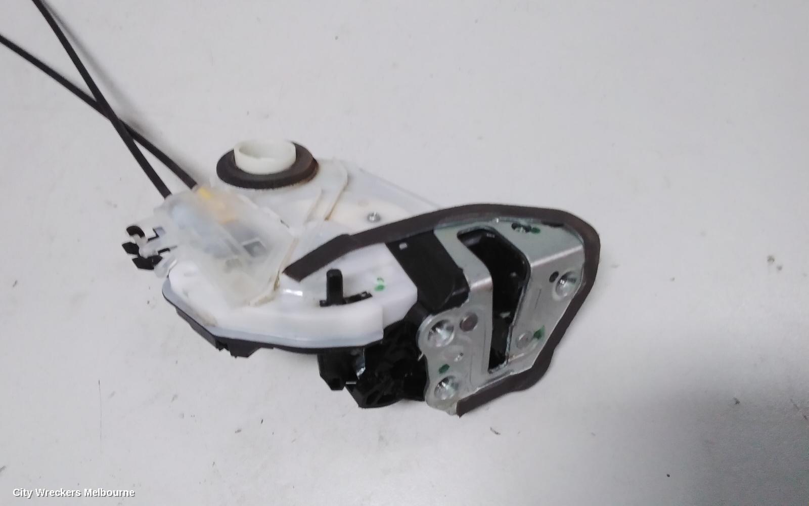 TOYOTA KLUGER DOOR/BOOT/GATE LOCK, RIGHT REAR DOOR LOCK, GSU50/GSU55, 03/2014 - 02/2021