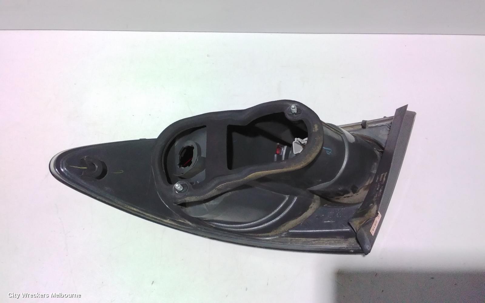 MAZDA 6 LEFT TAILLIGHT, GG/GY, SEDAN/HATCH, LENS# 220-61980, 08/2005 - 11/2007