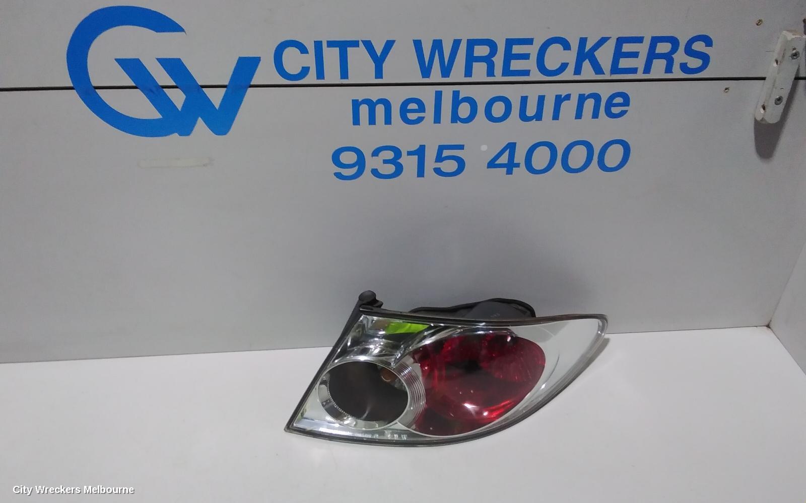 MAZDA 6 RIGHT TAILLIGHT, GG/GY, IN BODY, SEDAN/HATCH, LENS# 220-61980, 08/2005 - 11/2007