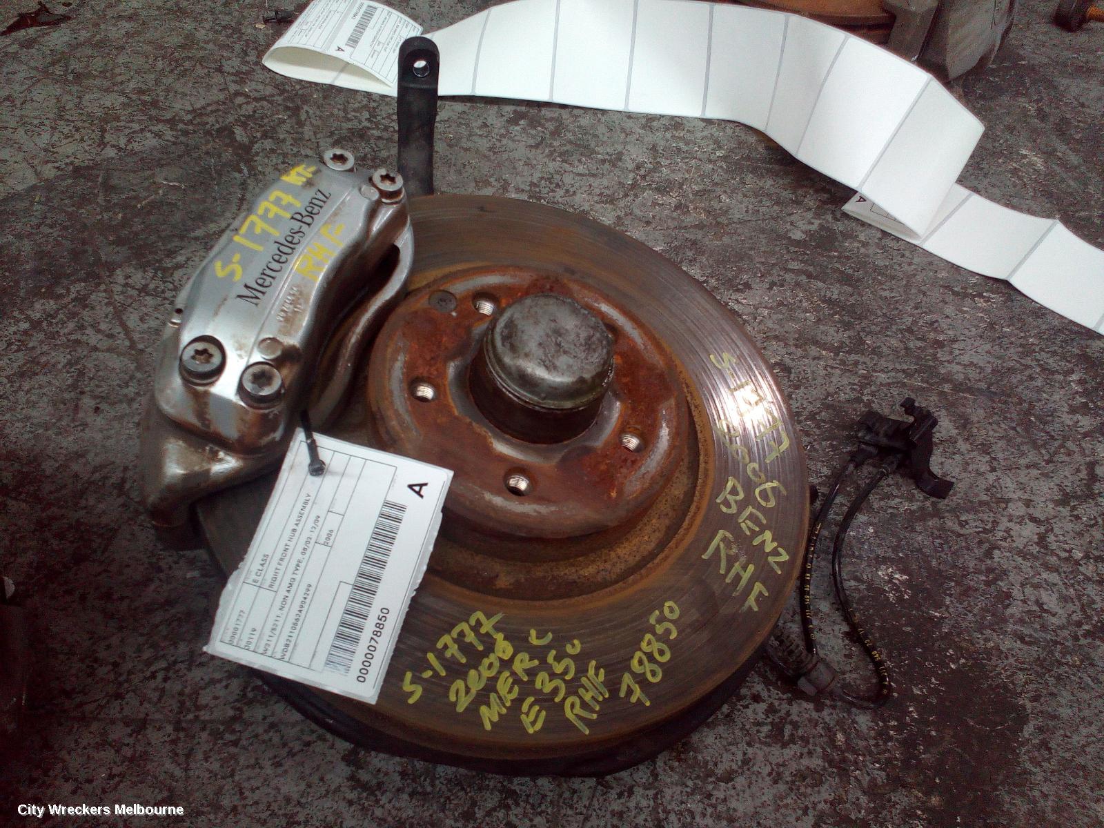 MERCEDES E CLASS RIGHT FRONT HUB ASSEMBLY, W211/S211, NON AMG TYPE, 08/2002 - 12/2009