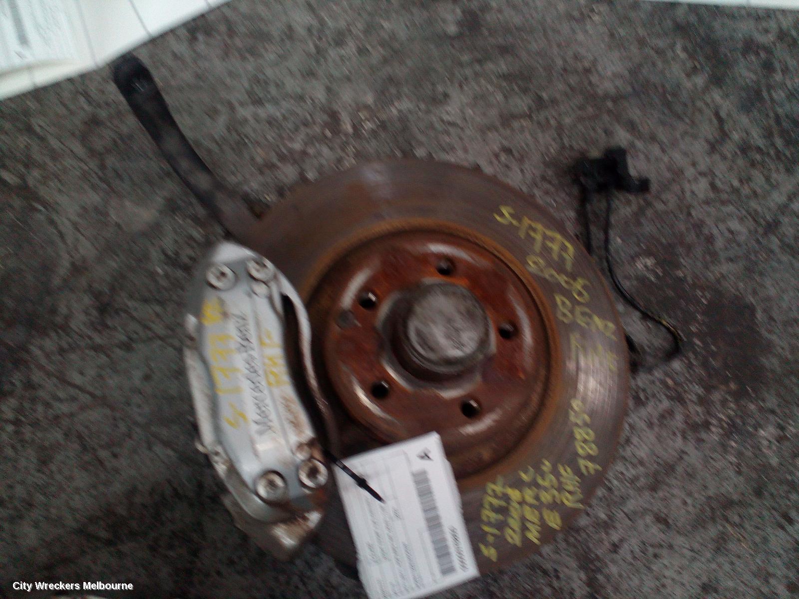 MERCEDES E CLASS RIGHT FRONT HUB ASSEMBLY, W211/S211, NON AMG TYPE, 08/2002 - 12/2009