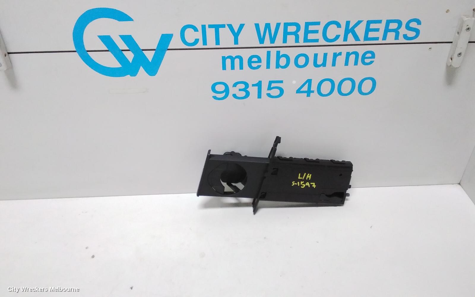 BMW 3 SERIES, E90, 03/2005 - 12/2013, CUPHOLDER LEFT (PASSENGER) - TESTED WORKS: 78865