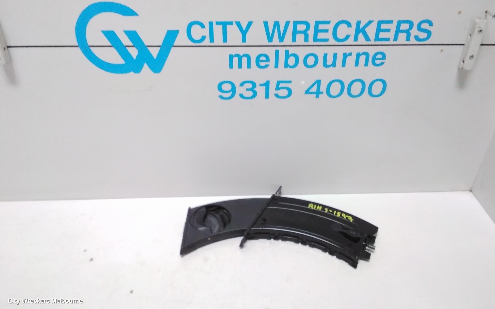 BMW 3 SERIES, E90, 03/2005 - 12/2013, CUPHOLDER RIGHT (DRIVER SIDE) - TESTED WORKS: 78866