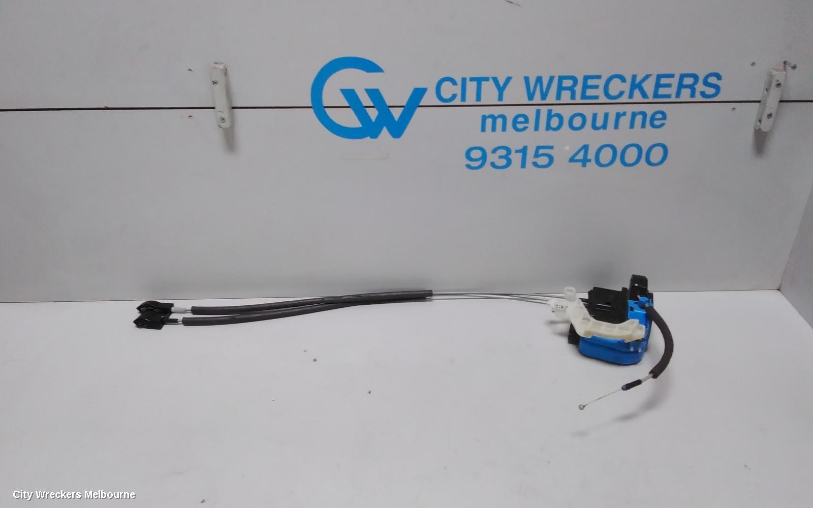 HYUNDAI VELOSTER DOOR/BOOT/GATE LOCK, RIGHT FRONT DOOR LOCK, FS, W/ KEYLESS ENTRY TYPE, 12/2011 - 02/2018
