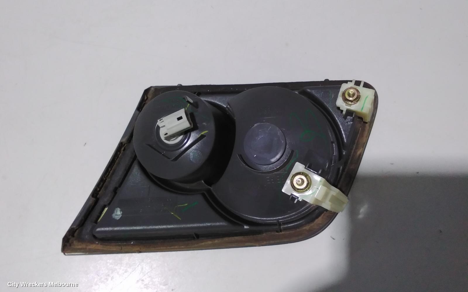 MAZDA 6 REAR GARNISH, BOOTLID LAMP (LH SIDE), GG/GY, SEDAN, 09/2002 - 07/2005