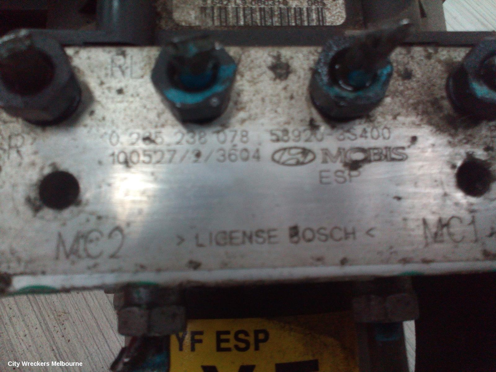 HYUNDAI I45 ABS PUMP/MODULATOR, YF, 05/2010 - 09/2010