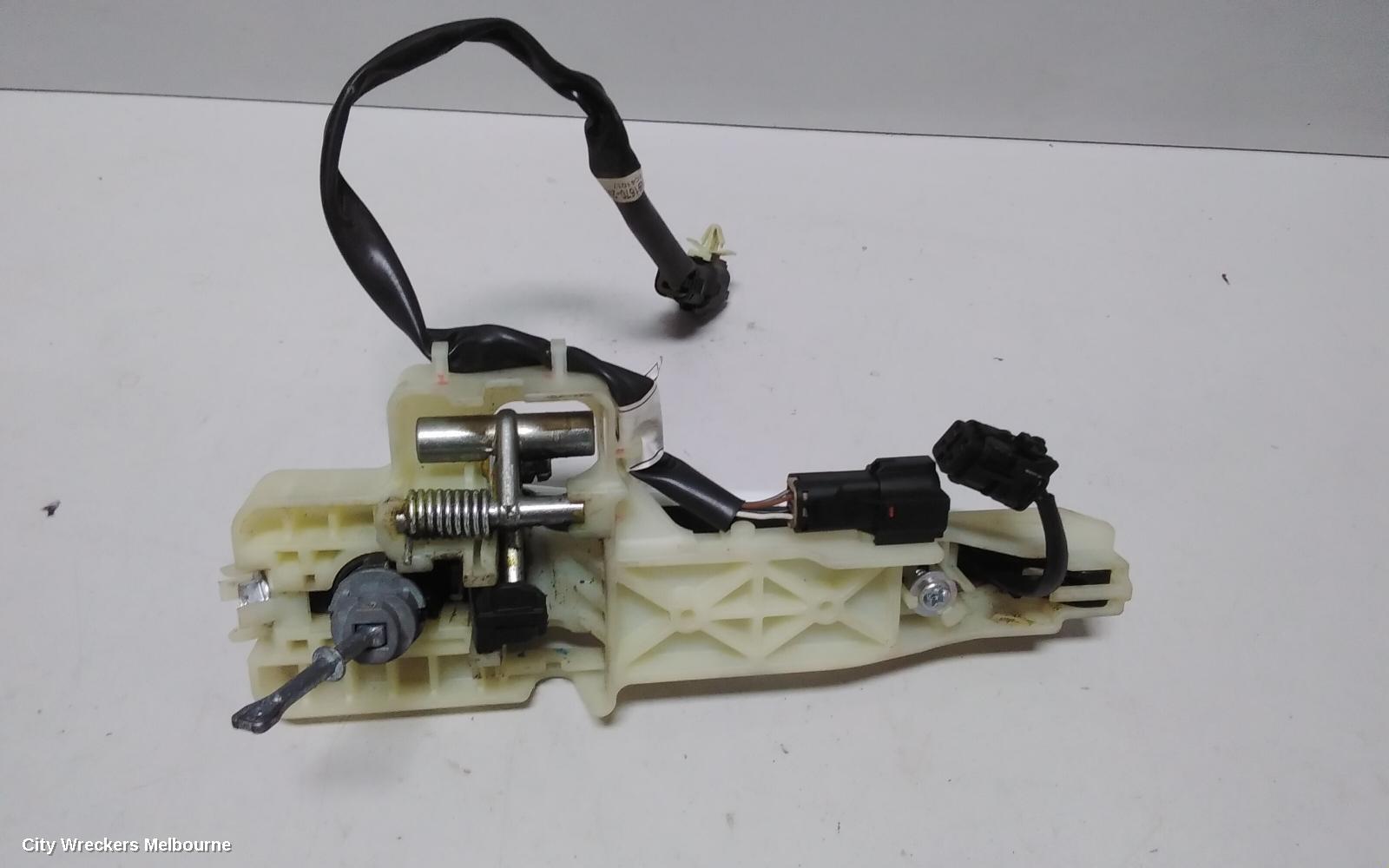 HYUNDAI VELOSTER DOOR HANDLE, OUTER, RH FRONT, SENSOR TYPE, FS, 02/2012 - 02/2018