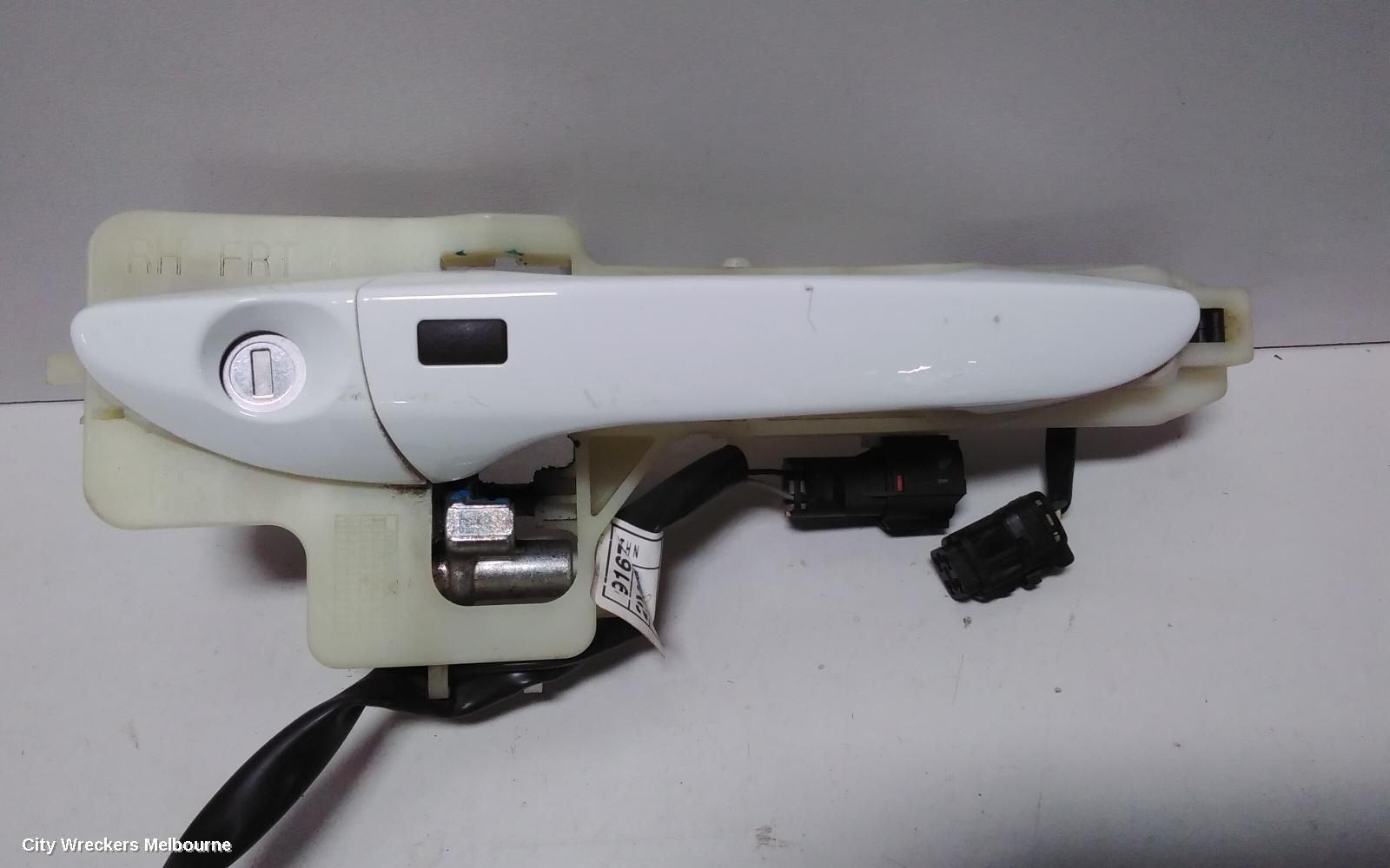 HYUNDAI VELOSTER DOOR HANDLE, OUTER, RH FRONT, SENSOR TYPE, FS, 02/2012 - 02/2018