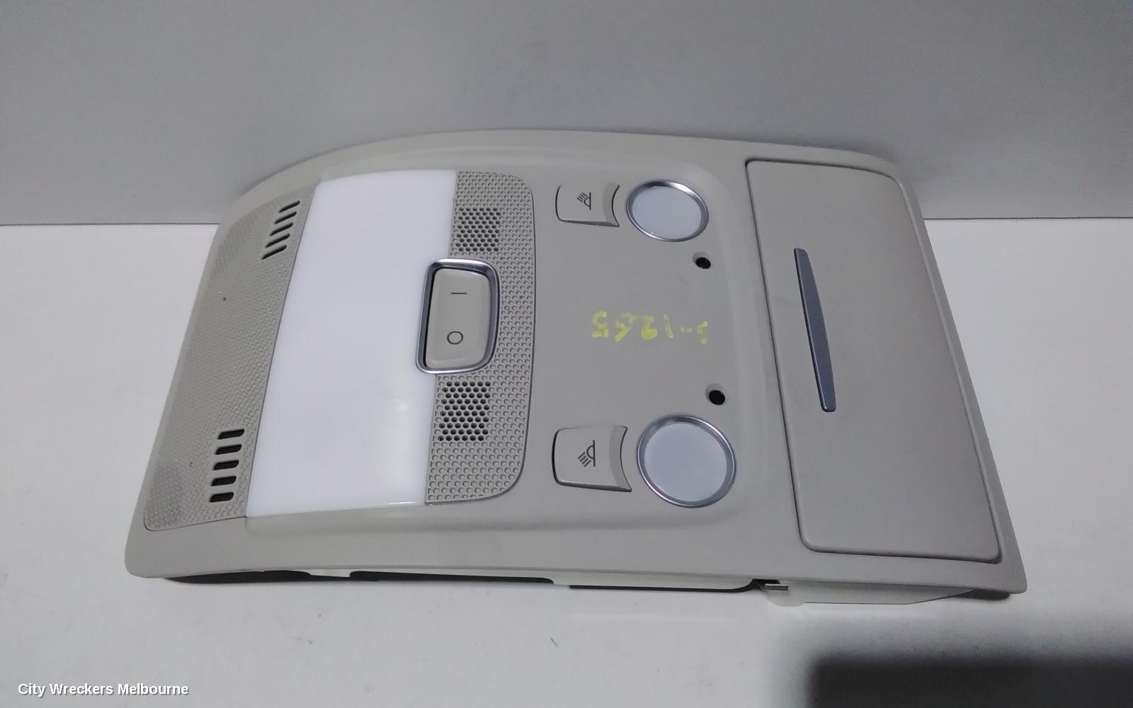 AUDI Q5 COURTESY LIGHT, FRONT (CENTRE), NON SUNROOF CONTROLS, 8R, 03/2009 - 01/2017