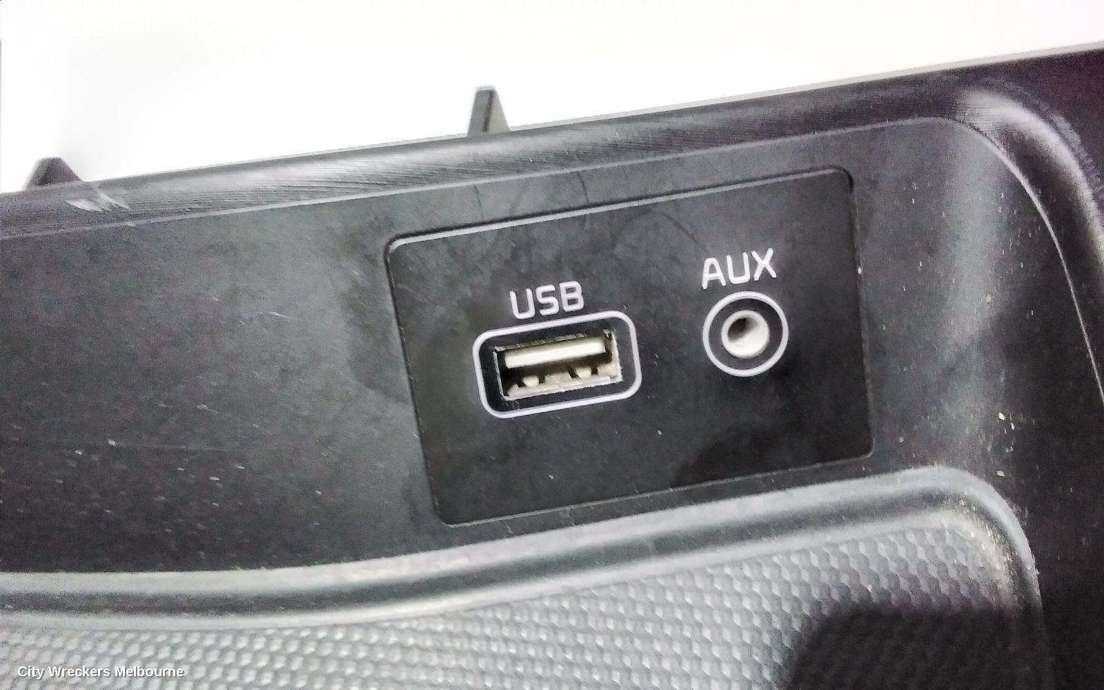 KIA CARNIVAL/GRAND CARNIVAL, YP, 01/2015 - 10/2020, CUPHOLDER + GEAR SURROUND TRIM (REFER TO PHOTOS): 78924