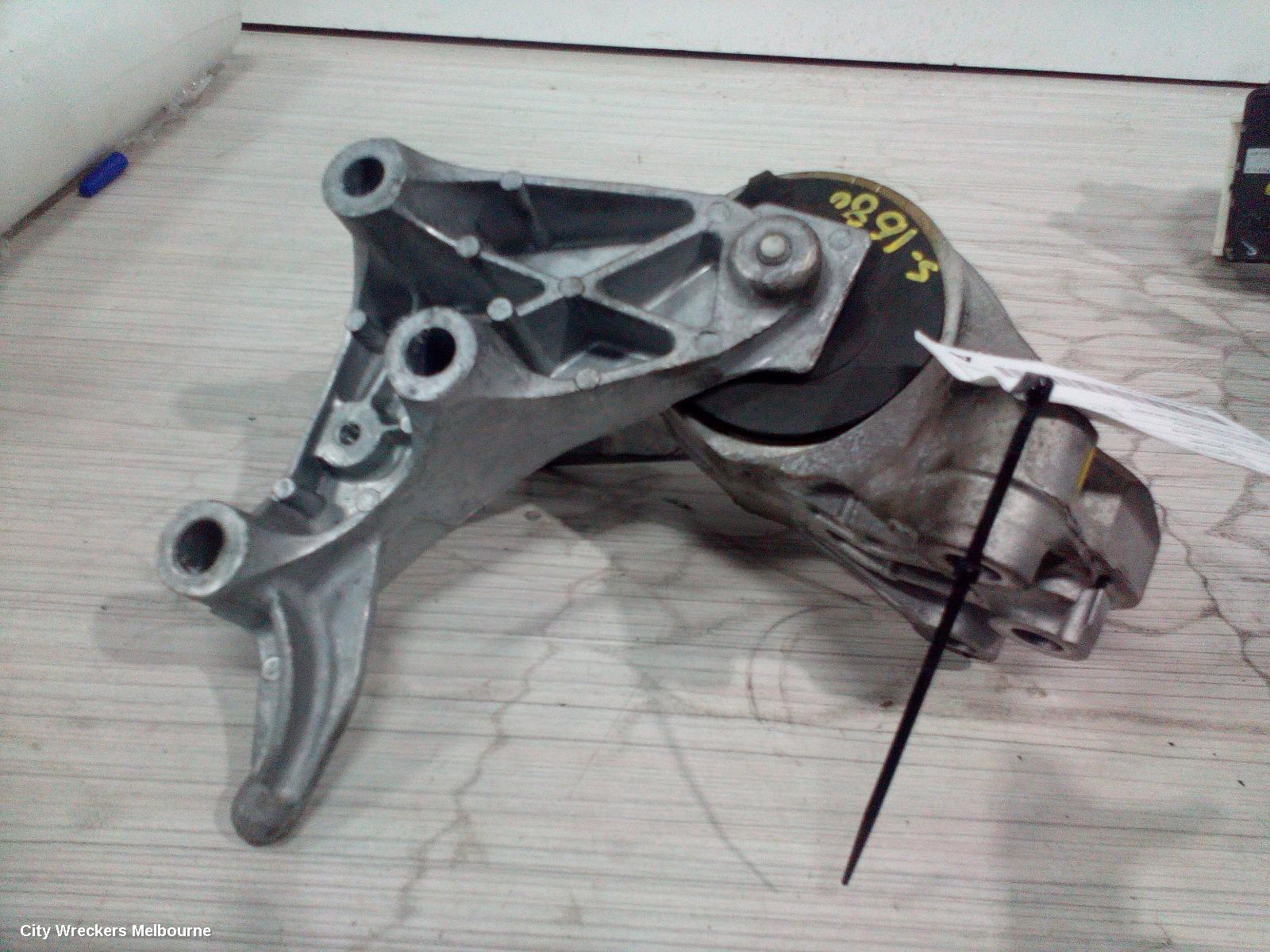HOLDEN CAPTIVA MOUNT, CG SERIES 2 03/2011 - 06/2018
