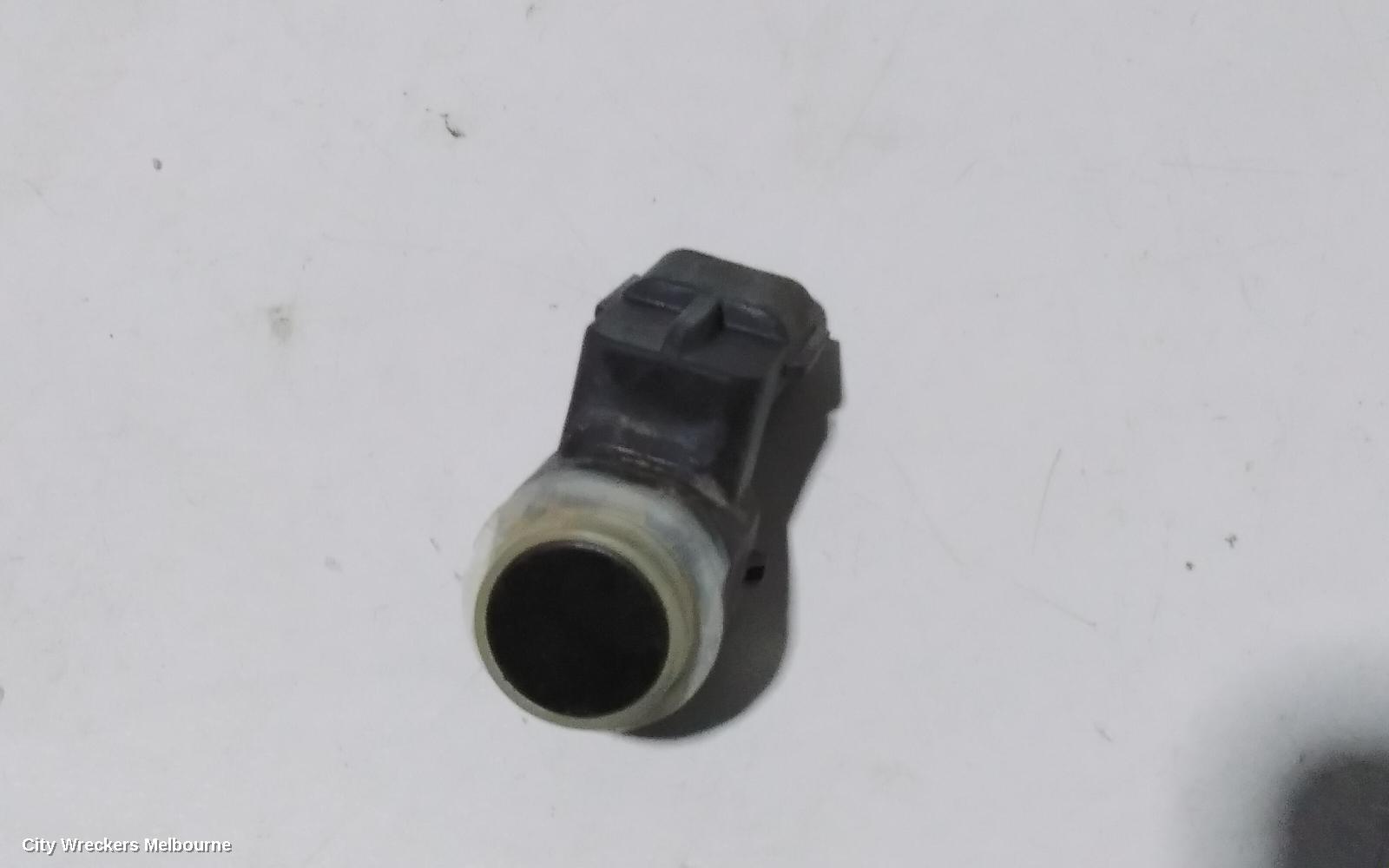 RENAULT MEGANE, X32/X95, 09/2010 - 05/2016, LHF PARKING SENSOR ON THE LHF FOGCOVER: 78998