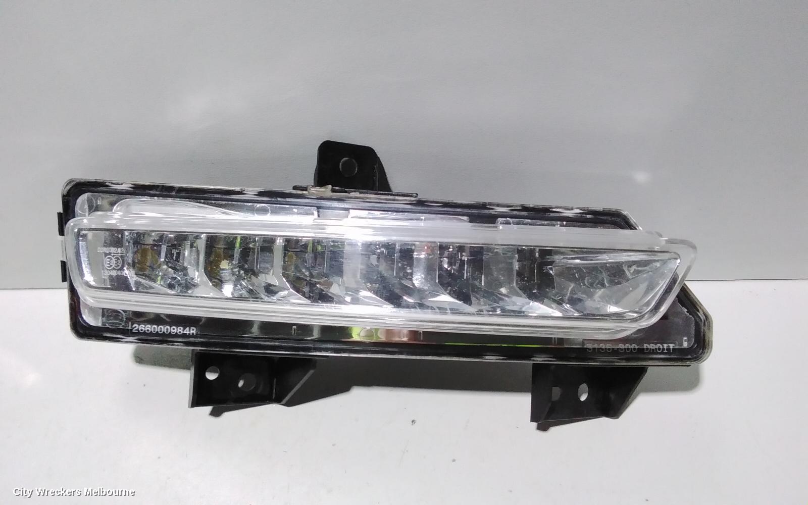 RENAULT MEGANE LEFT INDICATOR/FOG/SIDE, DAYTIME RUNNING LAMP, X95, 09/2008 ONWARDS