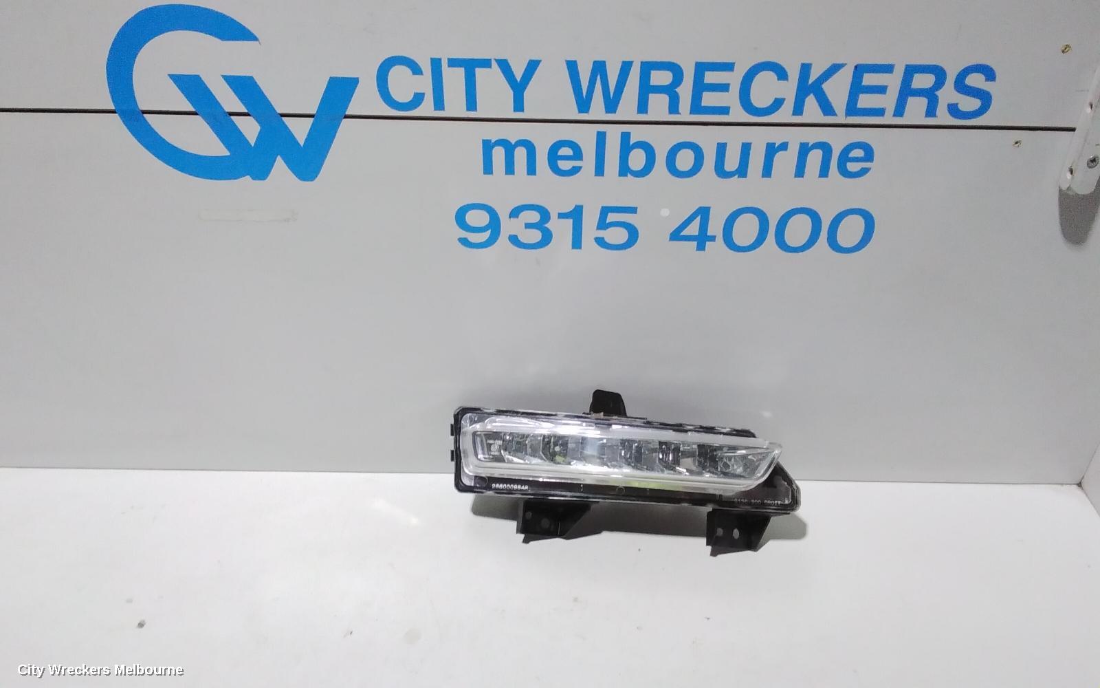 RENAULT MEGANE LEFT INDICATOR/FOG/SIDE, DAYTIME RUNNING LAMP, X95, 09/2008 ONWARDS