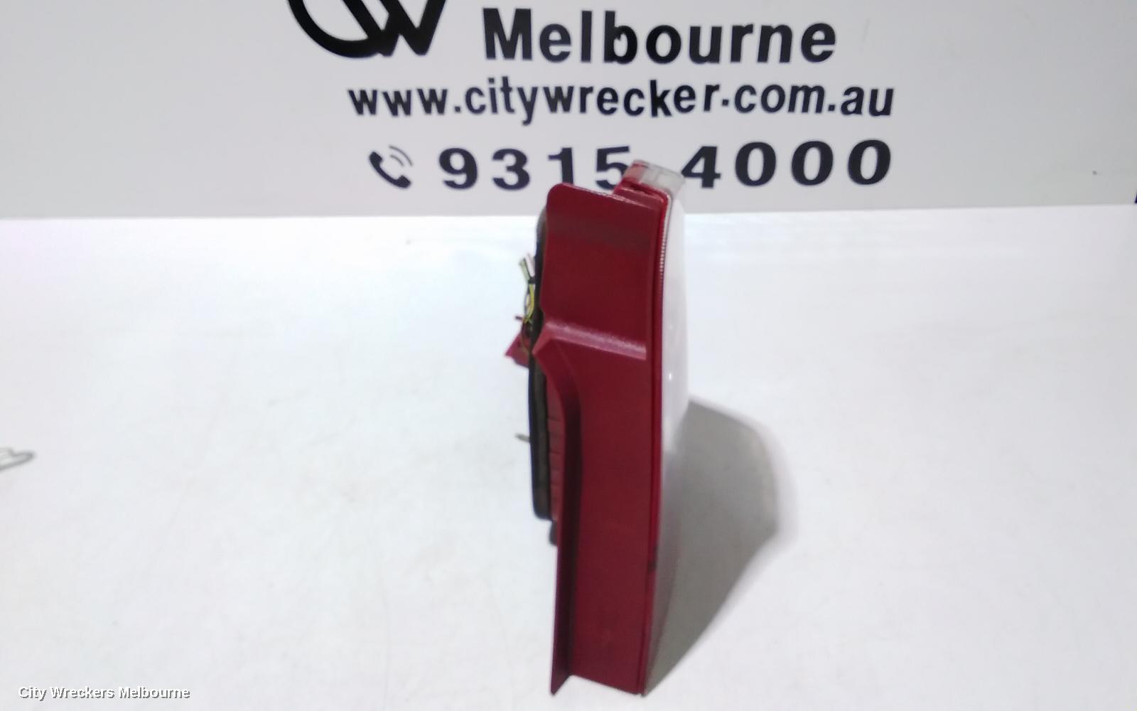 FORD FOCUS RIGHT TAILLIGHT, LT, SEDAN, 05/2007 - 04/2009