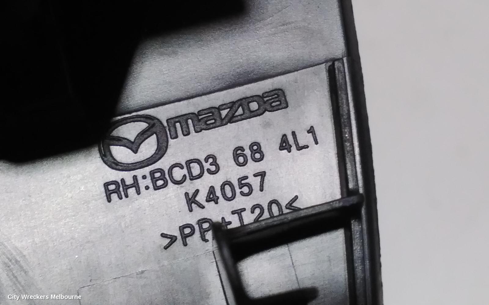 MAZDA 3 PWR DR WIND SWITCH, RH FRONT (MASTER SWITCH), BL, 04/2009 - 10/2013