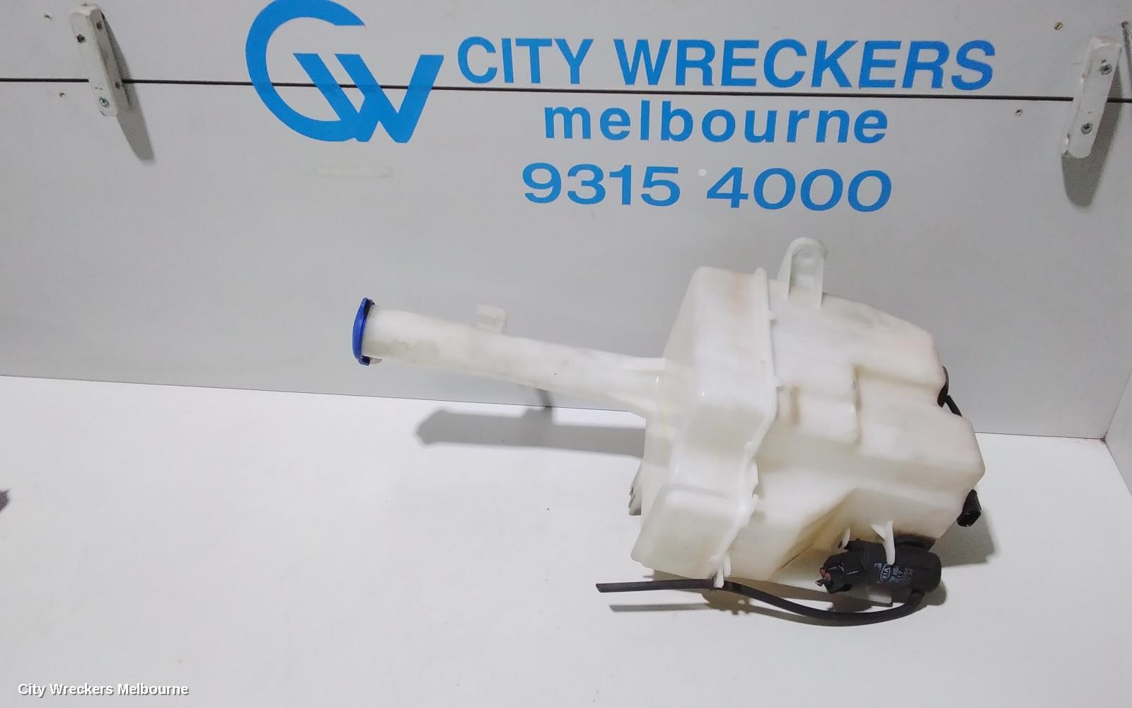 HYUNDAI I45 WASHER BOTTLE, WASHER BOTTLE, YF, 02/2010 - 04/2014