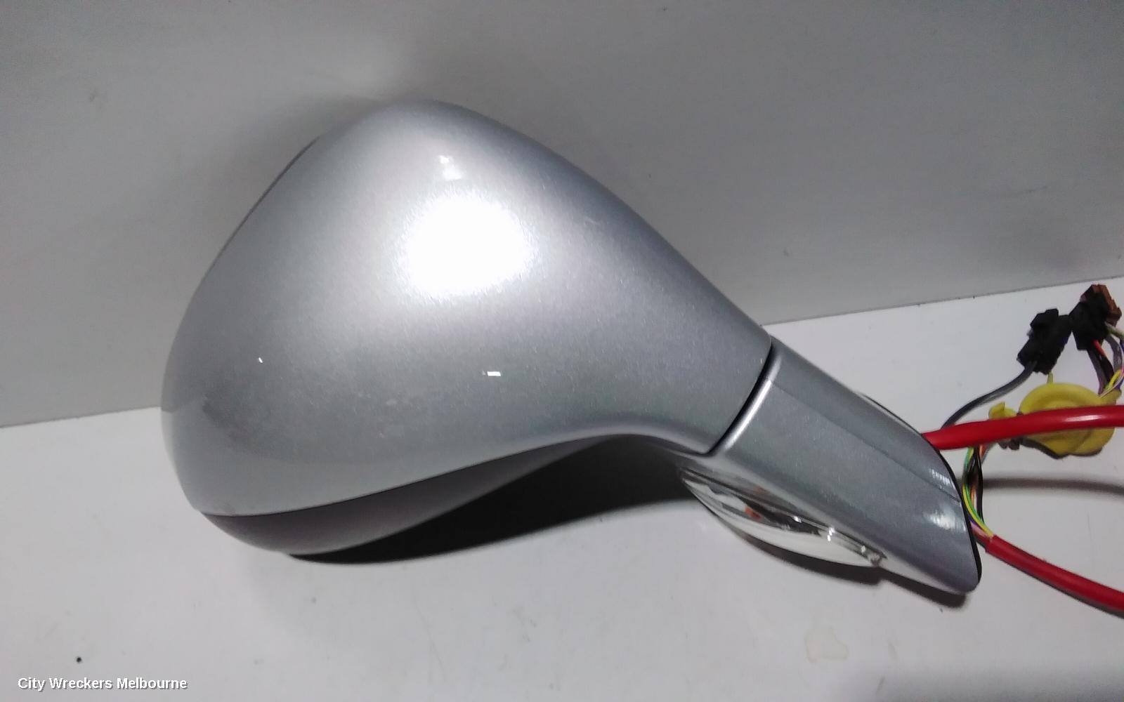 PEUGEOT 308 RIGHT DOOR MIRROR, T7, HATCH/WAGON, POWER FOLDING, 3 PLUG TYPE, 09/2007 - 12/2013