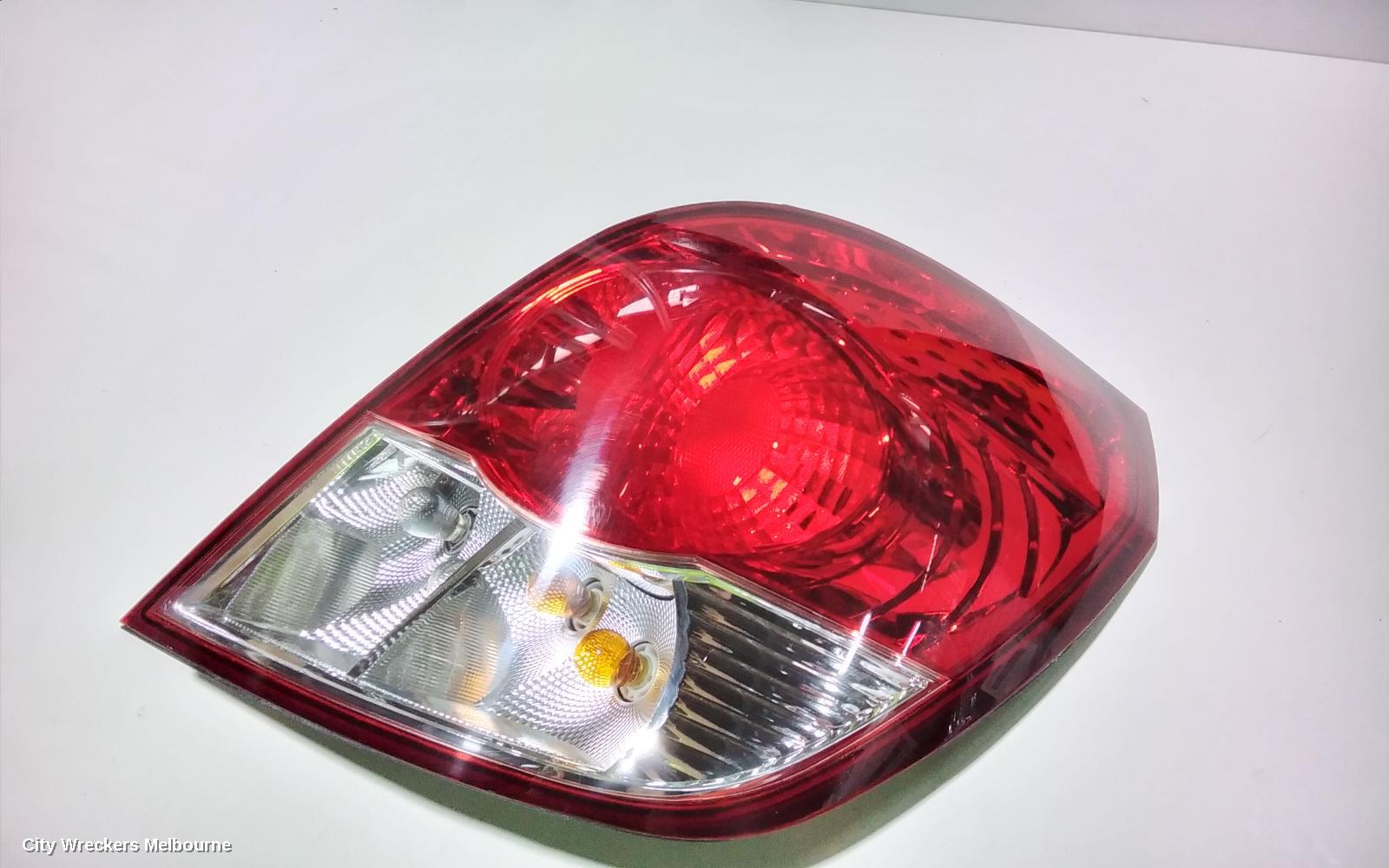 HOLDEN CAPTIVA RIGHT TAILLIGHT, CG, MAXX (VIN KL3D), 09/2006 - 10/2009