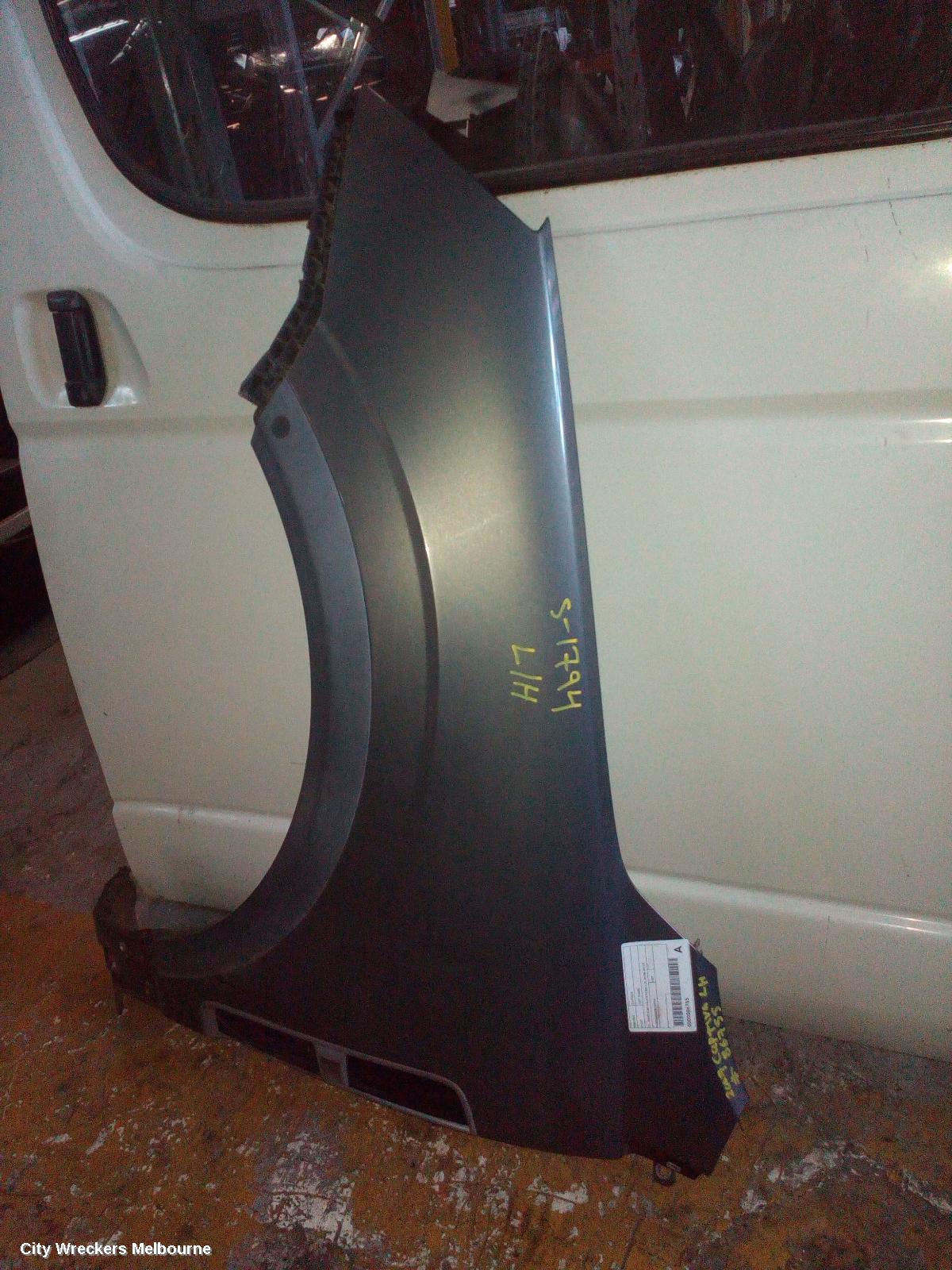 HOLDEN CAPTIVA LEFT GUARD, CG, MAXX/CAPTIVA 5 (4TH VIN = D), 09/2006 - 09/2015