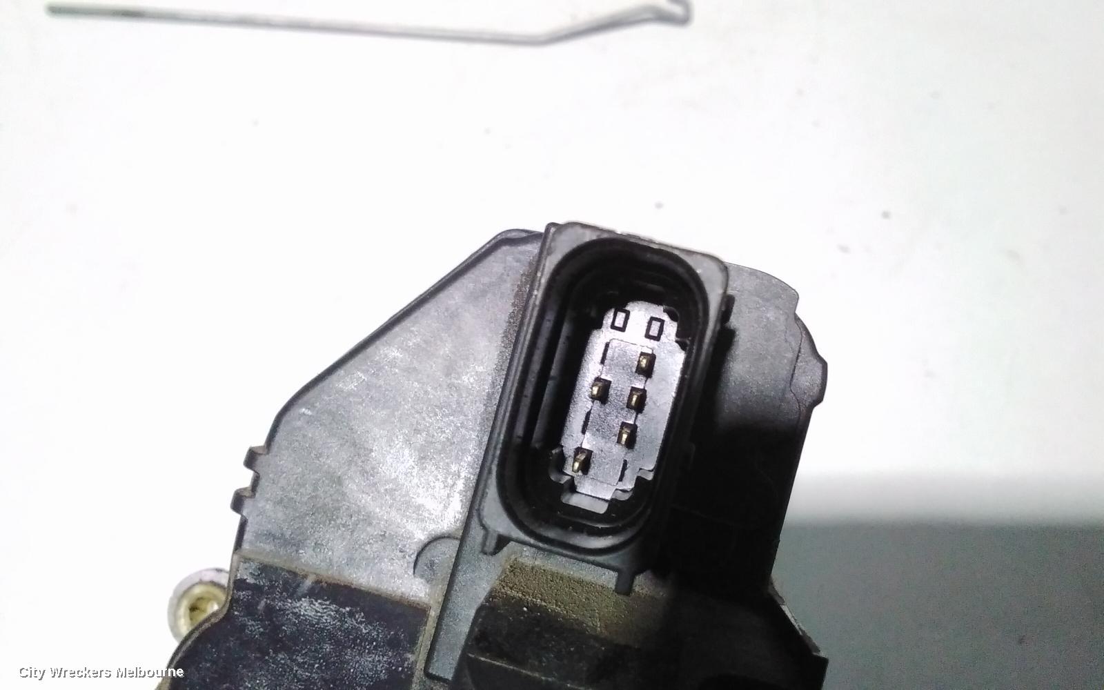 HOLDEN COMMODORE DOOR/BOOT/GATE LOCK, RIGHT FRONT DOOR LOCK, VF, NON KEYLESS ENTRY, 05/2013 - 12/2017