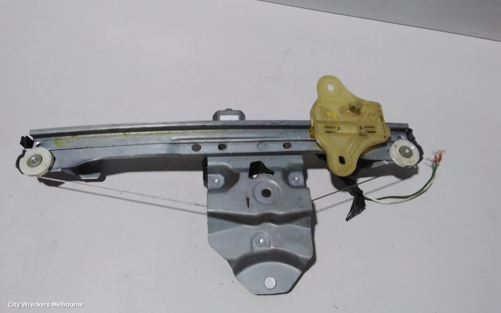 RENAULT CLIO LEFT REAR WND REG/MOTOR, X98, 09/2013 - 10/2019