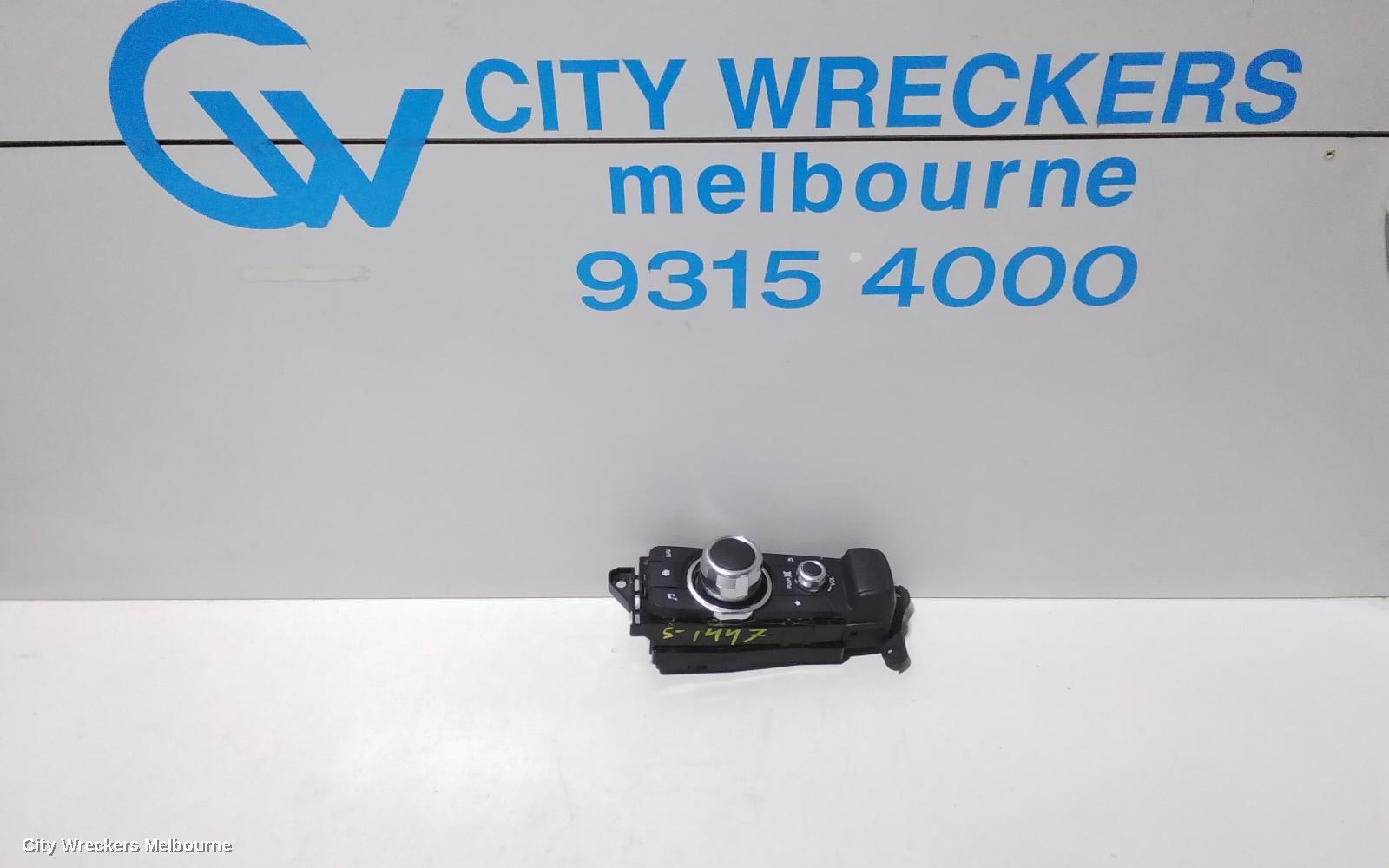 MAZDA CX3 RADIO/CD/DVD/SAT/TV, MEDIA INPUT, DK, 03/2015 ONWARDS