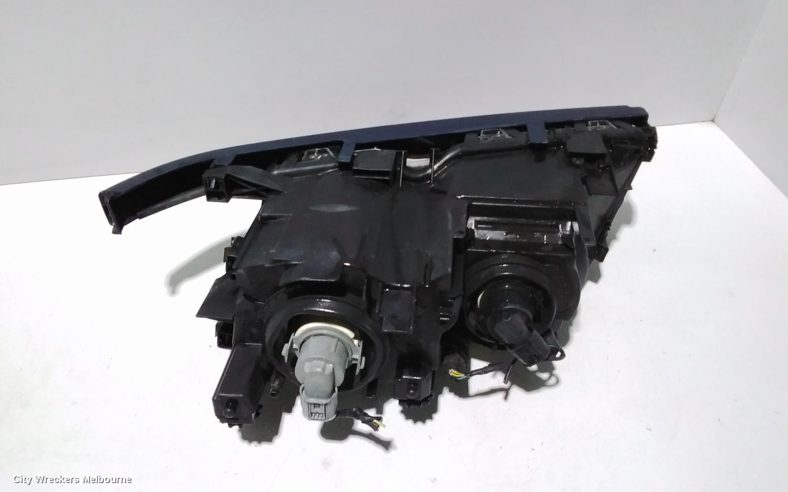 BMW 3 SERIES RIGHT HEADLAMP, E46, SEDAN, STANDARD, 09/1998 - 09/2001