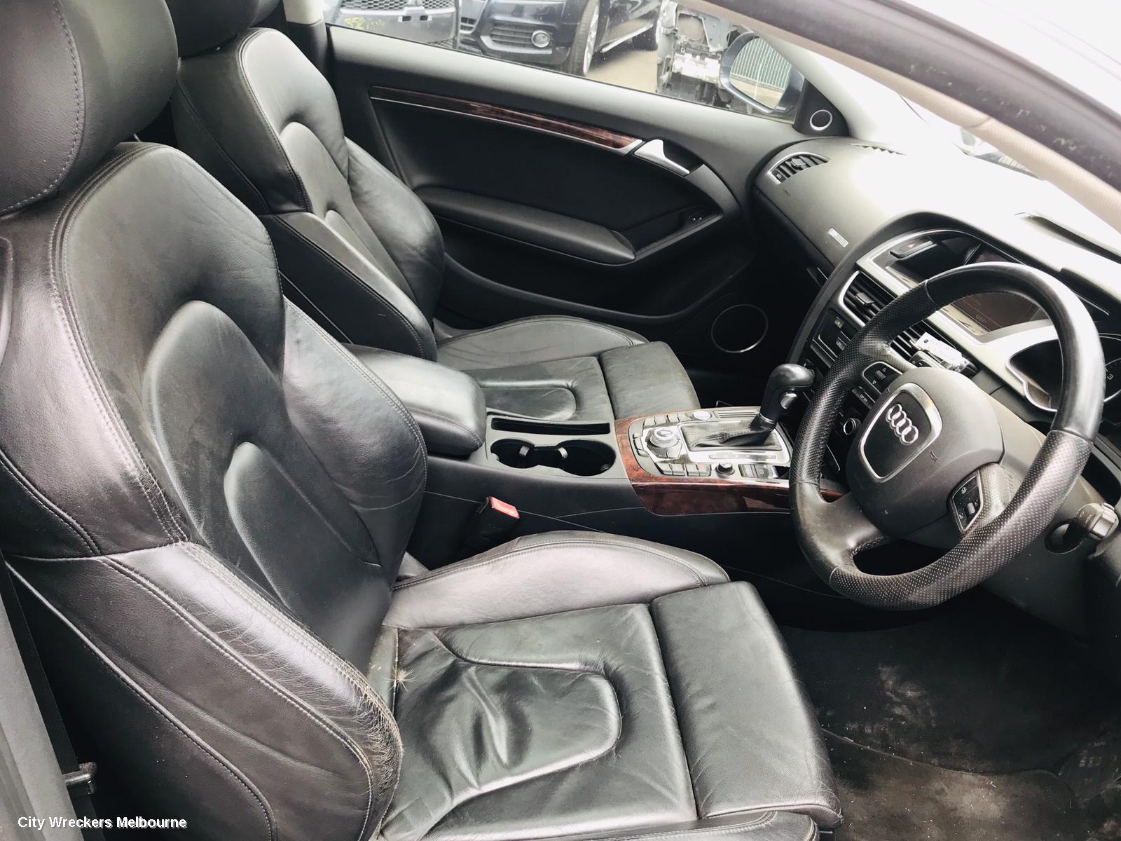 AUDI A5 RIGHT FRONT DOOR, 8T, A5/S5, COUPE, 10/2007 - 11/2016