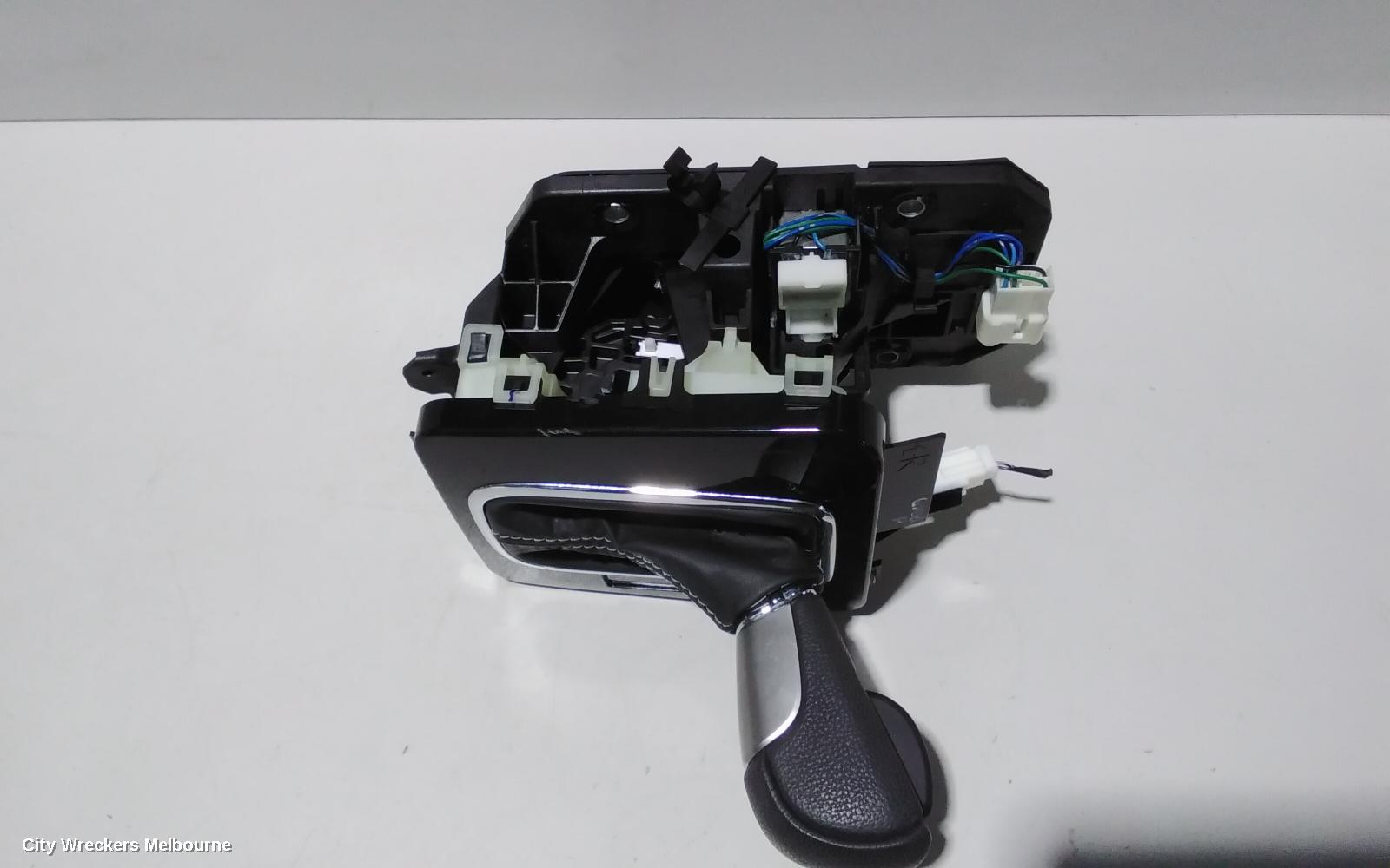 SUBARU FORESTER GEAR STICK/SHIFTER, AUTO T/M, PETROL/DIESEL, SJ, 12/2012 - 08/2018