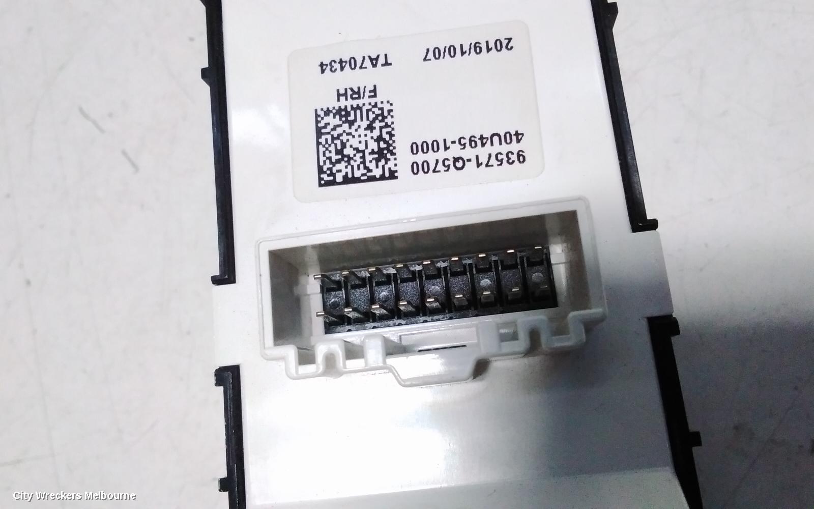 KIA SELTOS PWR DR WIND SWITCH, RH FRONT (MASTER SWITCH), SP2, 07/2019 ONWARDS