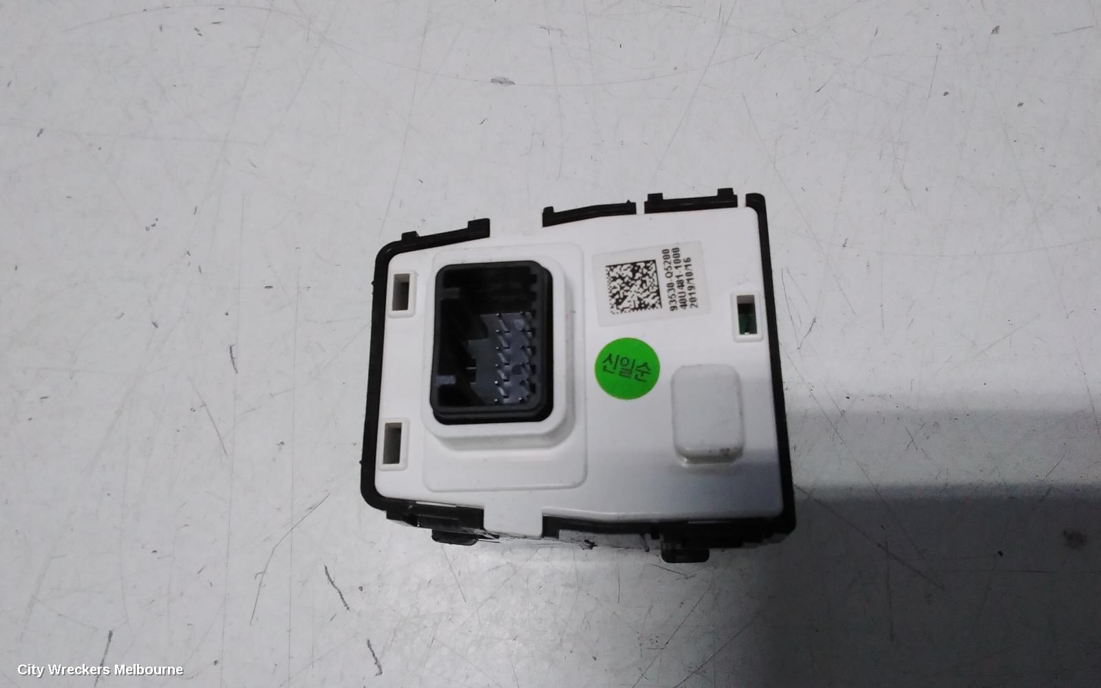 KIA SELTOS PWR DR WIND SWITCH, RH FRONT (MASTER SWITCH), SP2, 07/2019 ONWARDS