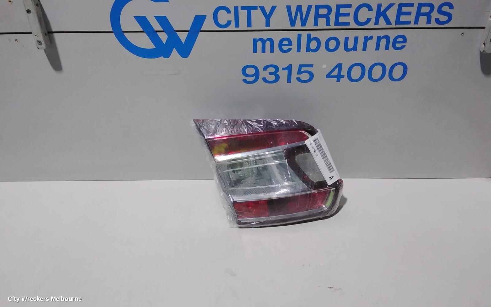RENAULT MEGANE REAR GARNISH, TAILGATE LAMP (LH SIDE), WAGON, K95, 05/2013 ONWARDS