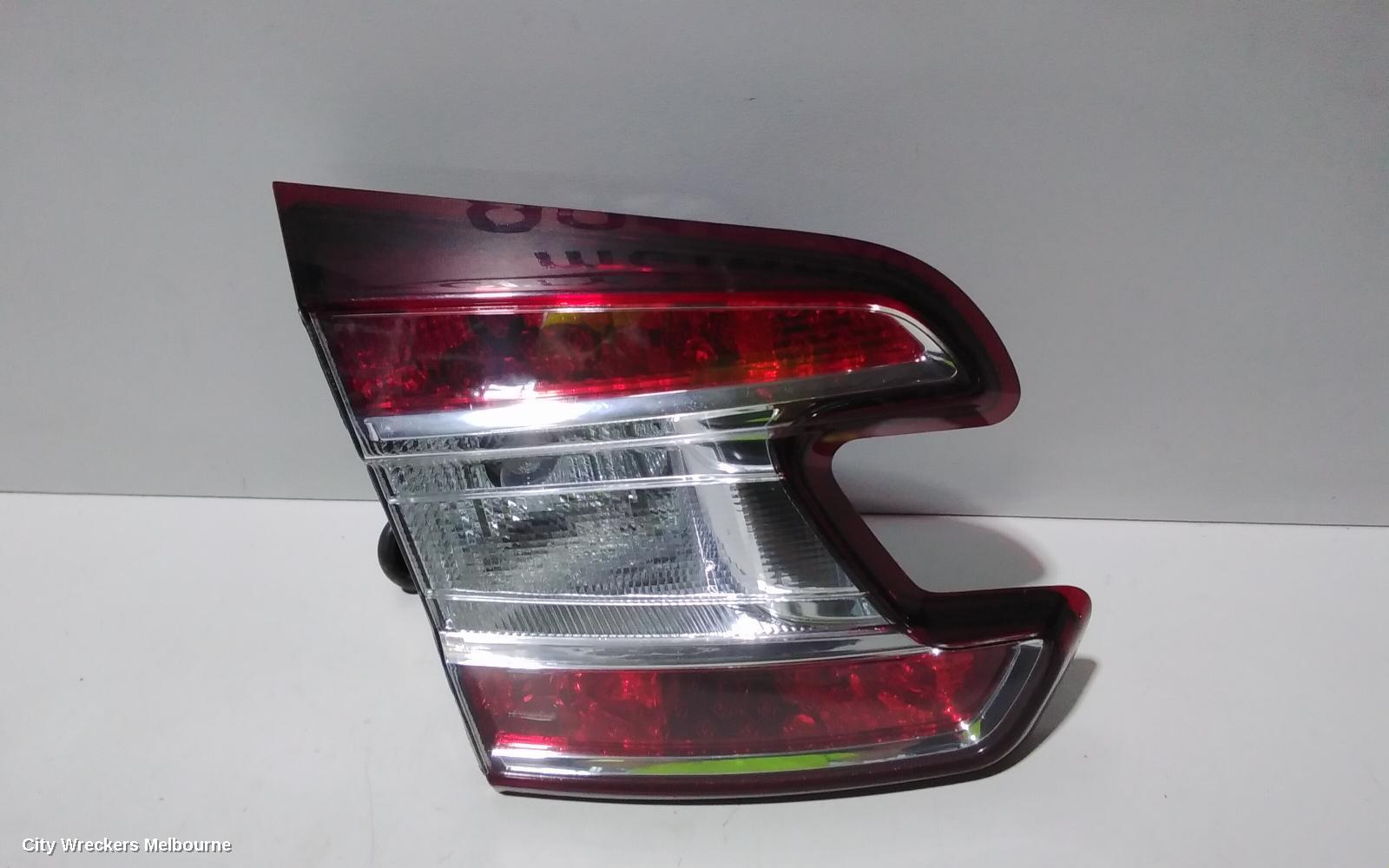 RENAULT MEGANE REAR GARNISH, TAILGATE LAMP (LH SIDE), WAGON, K95, 05/2013 ONWARDS