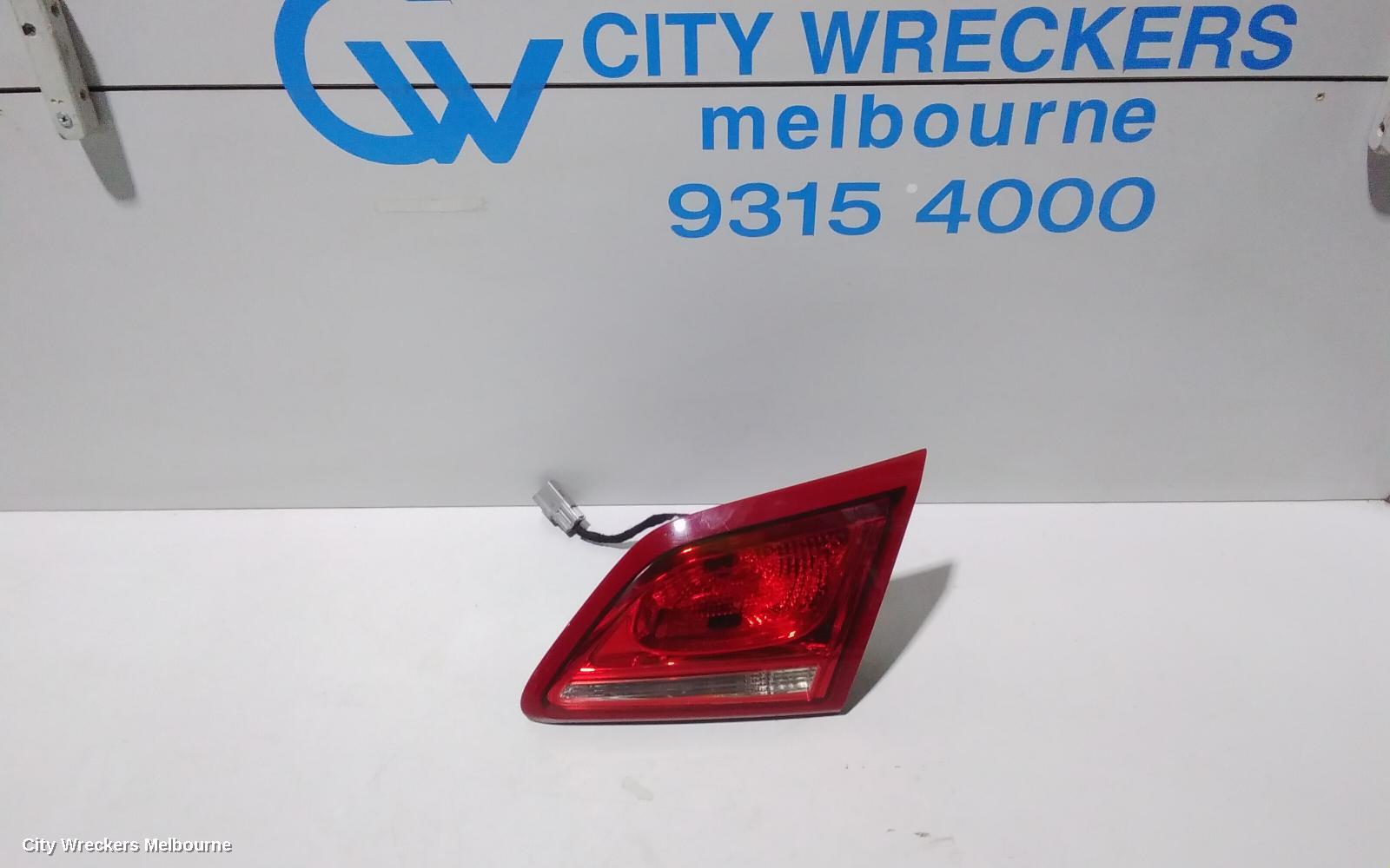 HOLDEN COMMODORE REAR GARNISH, BOOTLID LAMP (RH SIDE), VF, SEDAN, CLEAR TYPE, EVOKE/SV6/SS/INTERNATIONAL, 05/2013 - 12/2017