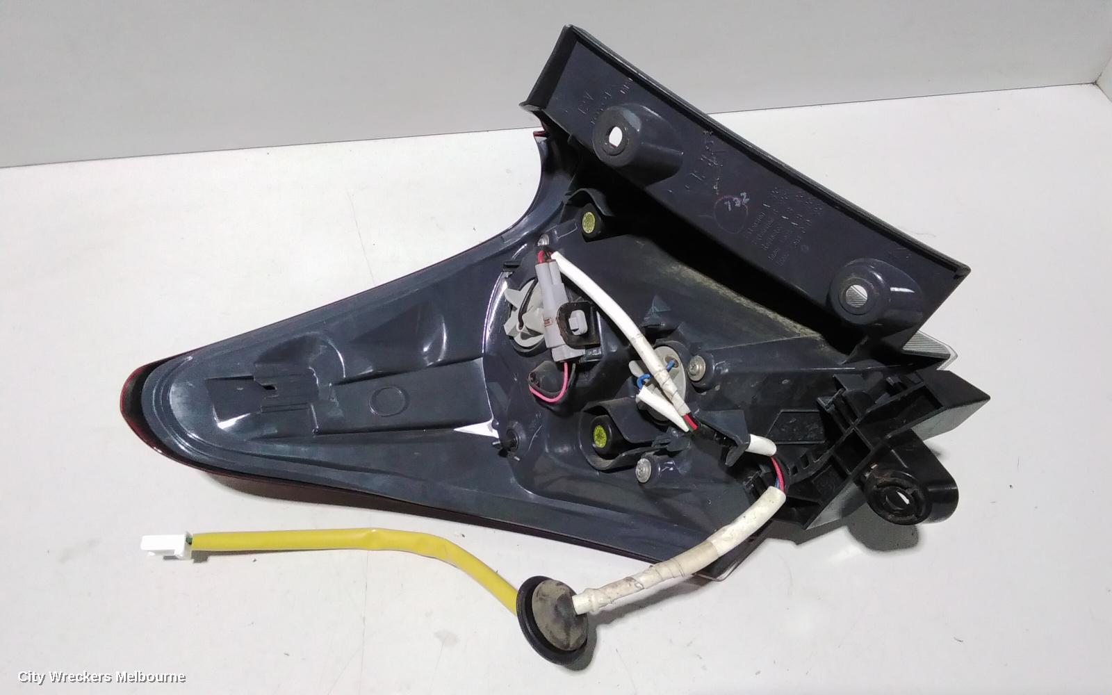 TOYOTA COROLLA RIGHT TAILLIGHT, ZRE182R, HATCH, 03/2015 - 06/2018
