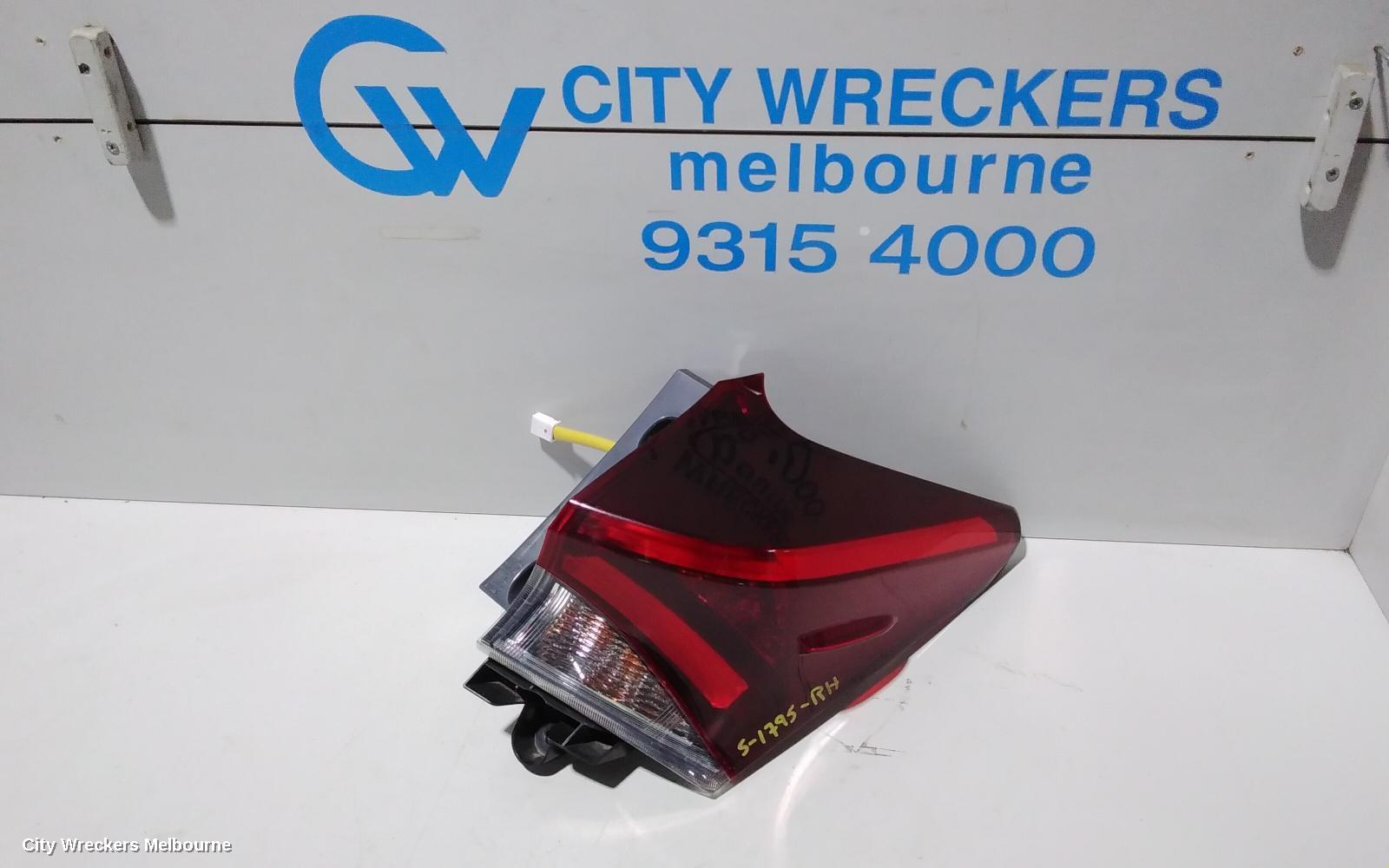 TOYOTA COROLLA RIGHT TAILLIGHT, ZRE182R, HATCH, 03/2015 - 06/2018