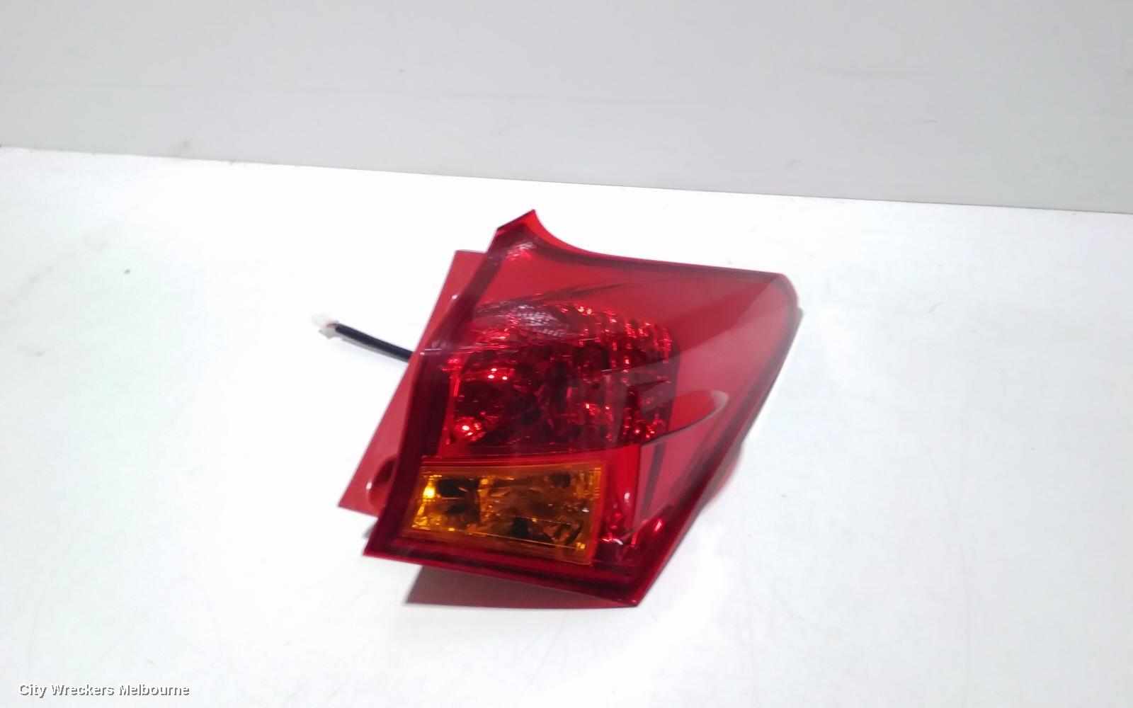 TOYOTA COROLLA RIGHT TAILLIGHT, ZRE182R/ZWE186R, HATCH, 10/2012 - 03/2015